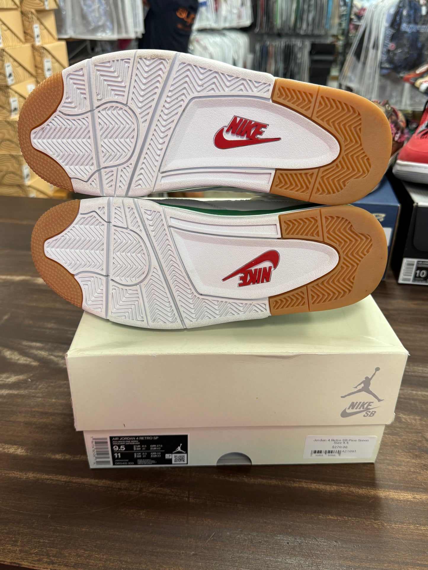 Jordan 4 Retro SB Pine Green