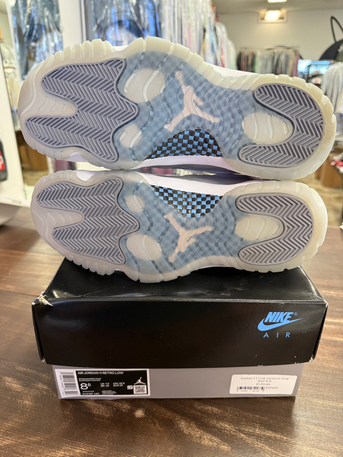 Jordan 11 Low Cement Grey
