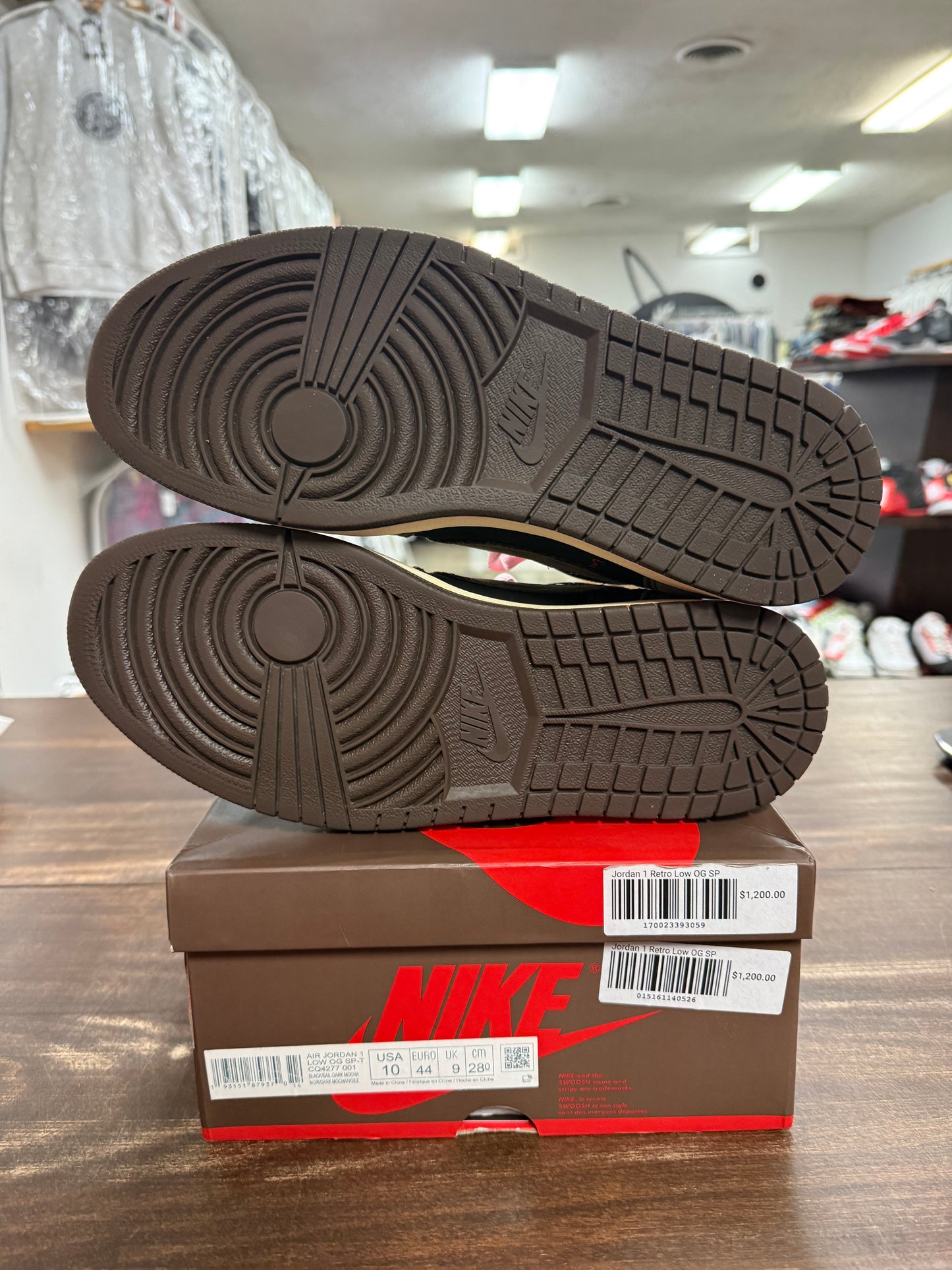 Jordan 1 Low Travis Scott Mocha