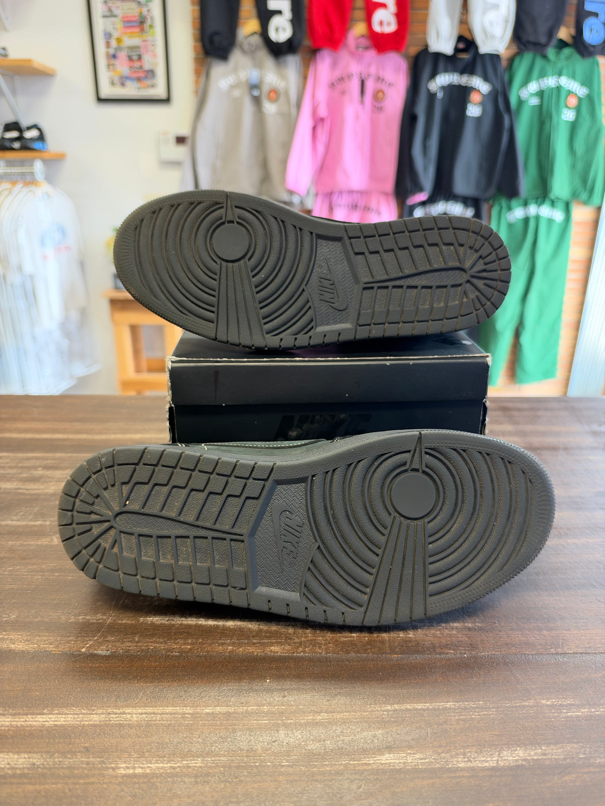 Jordan 1 Retro Low OG SP Travis Scott Black Phantom