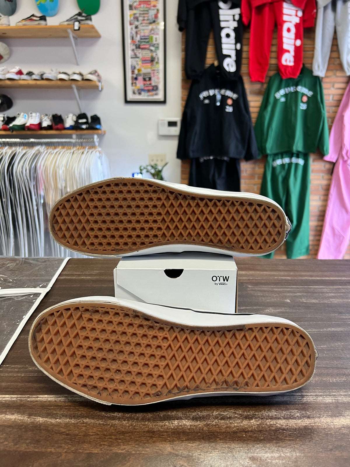 Vans OTW Authentic 44 HommeGirls White Grey