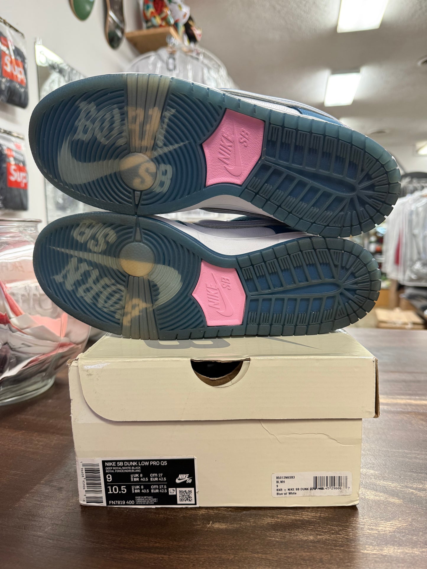 Nike SB Dunk Low Born x Raised