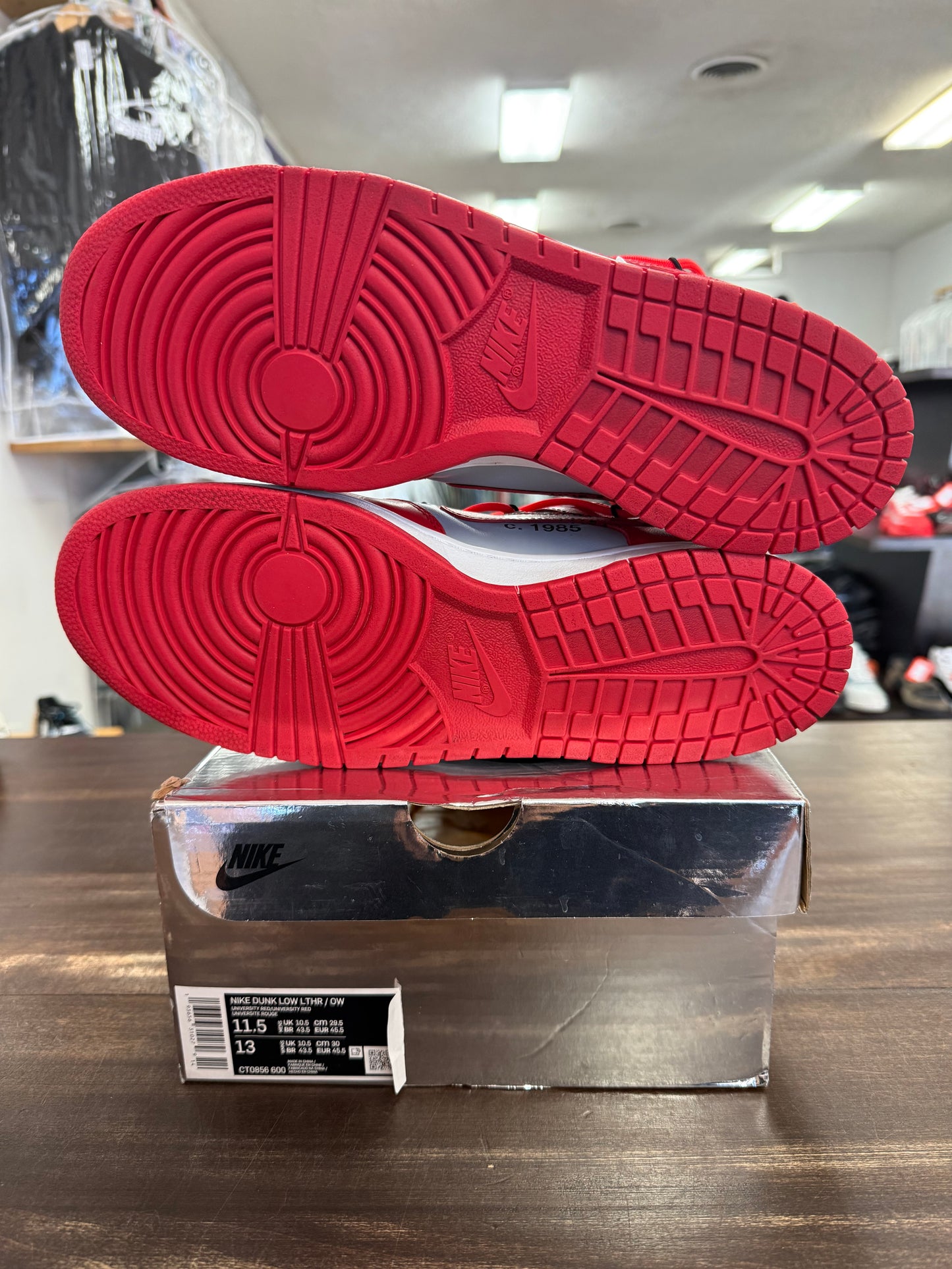 Nike Dunk Low Off-White University Red