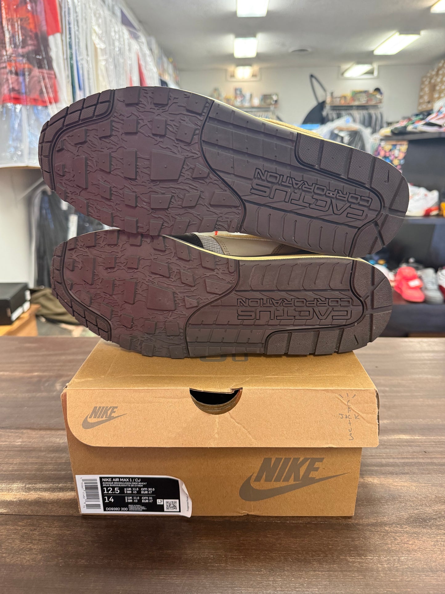 Nike Air Max 1 Travis Scott Baroque Brown
