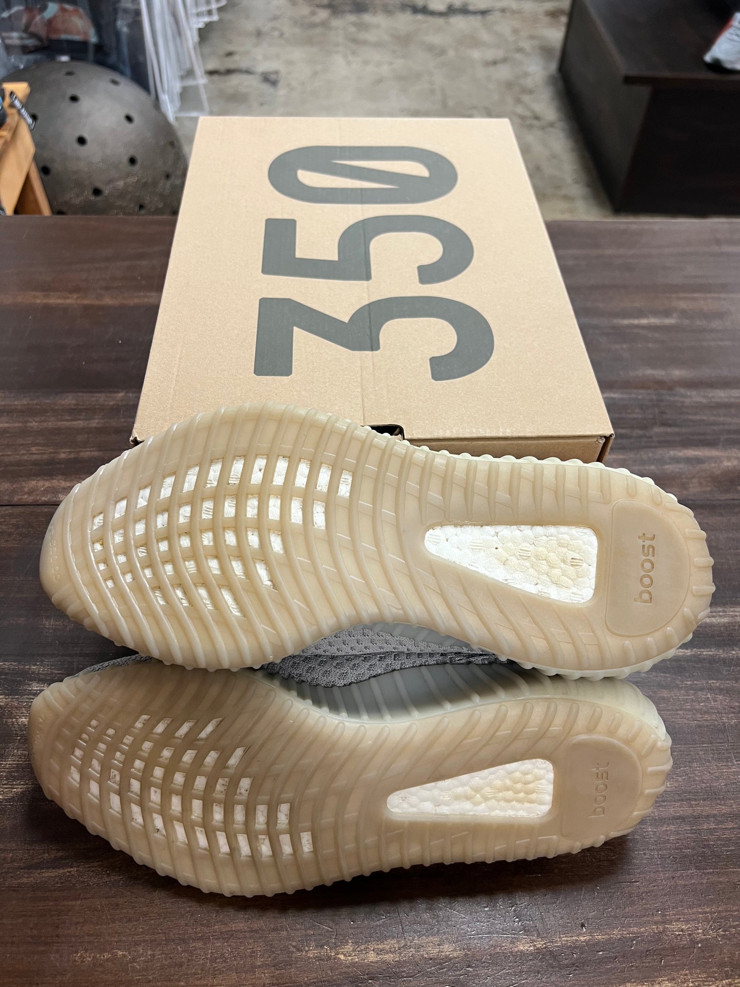 Yeezy Boost 350 V2 Tail Light