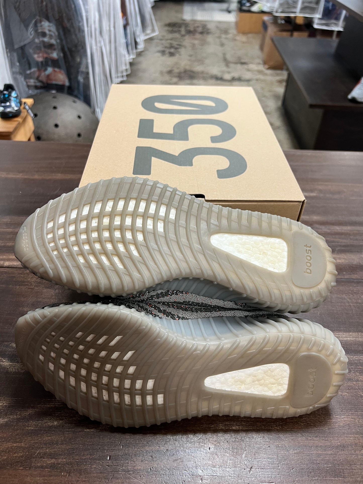 Yeezy 350 V2 Beluga Refletive