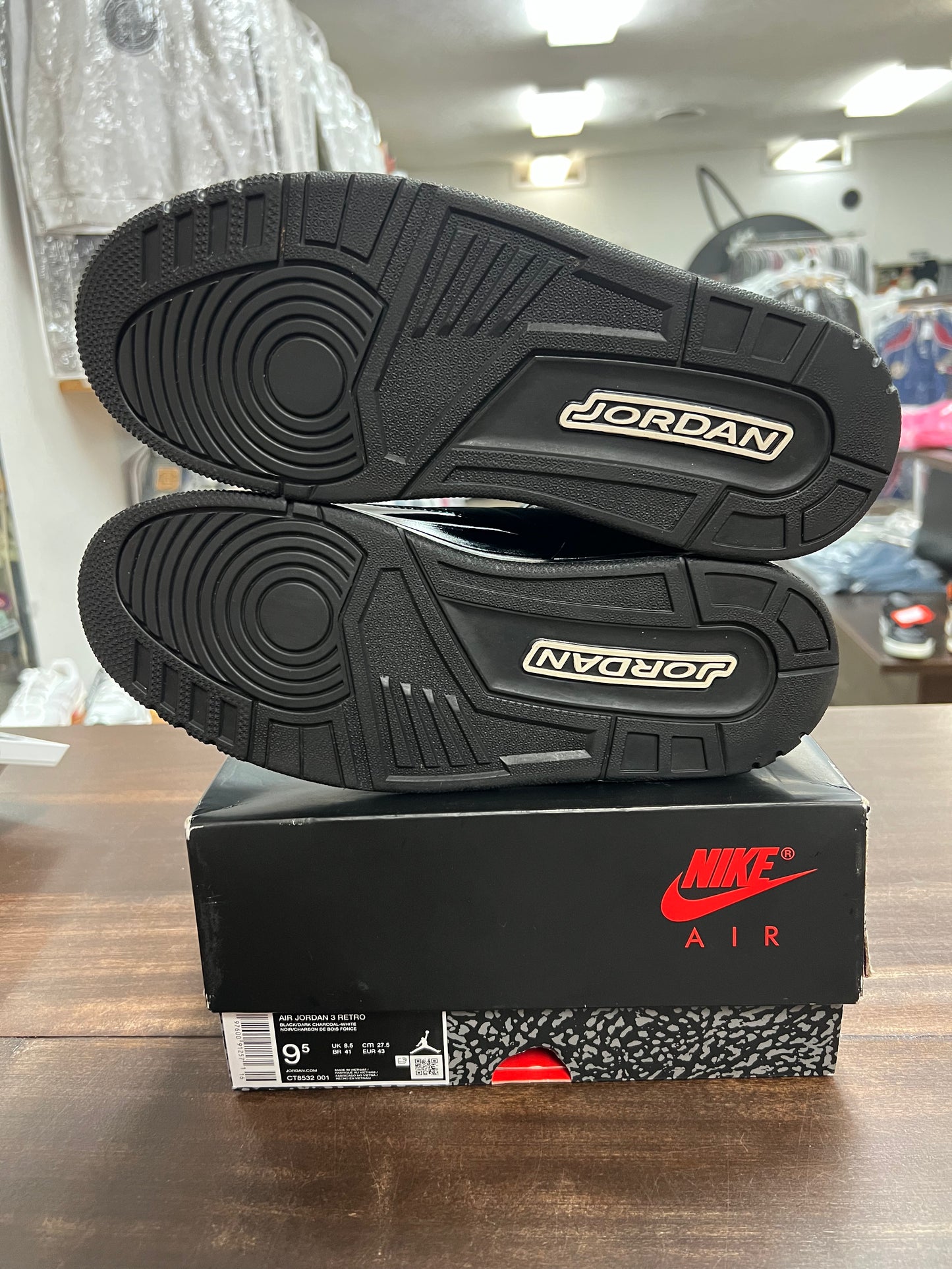 Jordan 3 Retro Black Cat (2025)