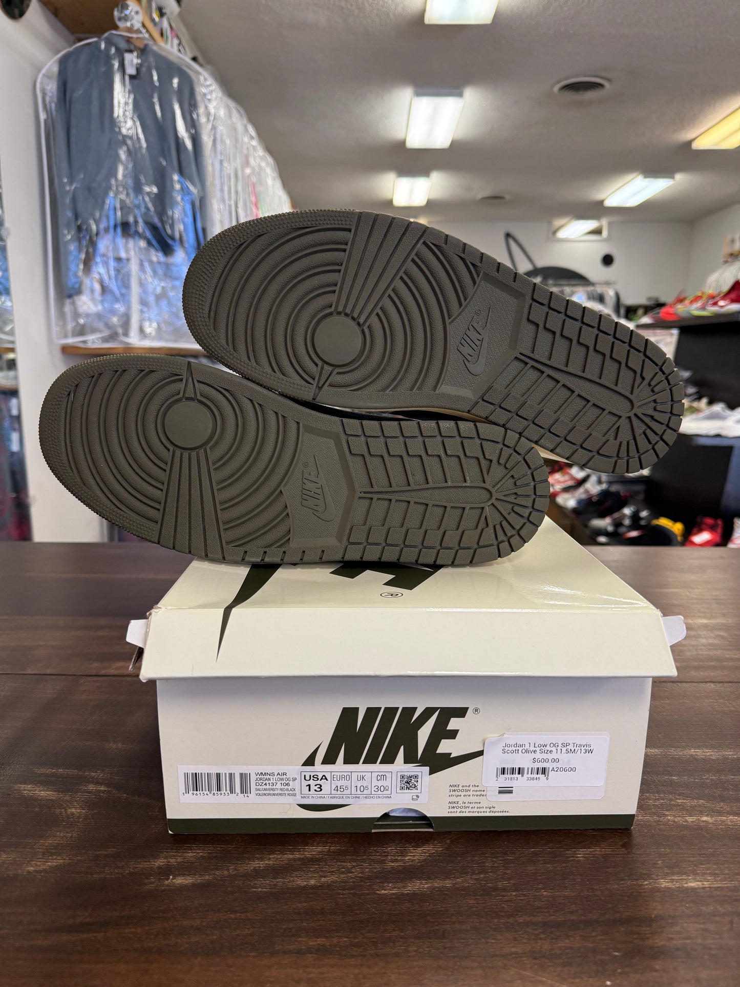 Jordan 1 Low OG SP Travis Scott Olive