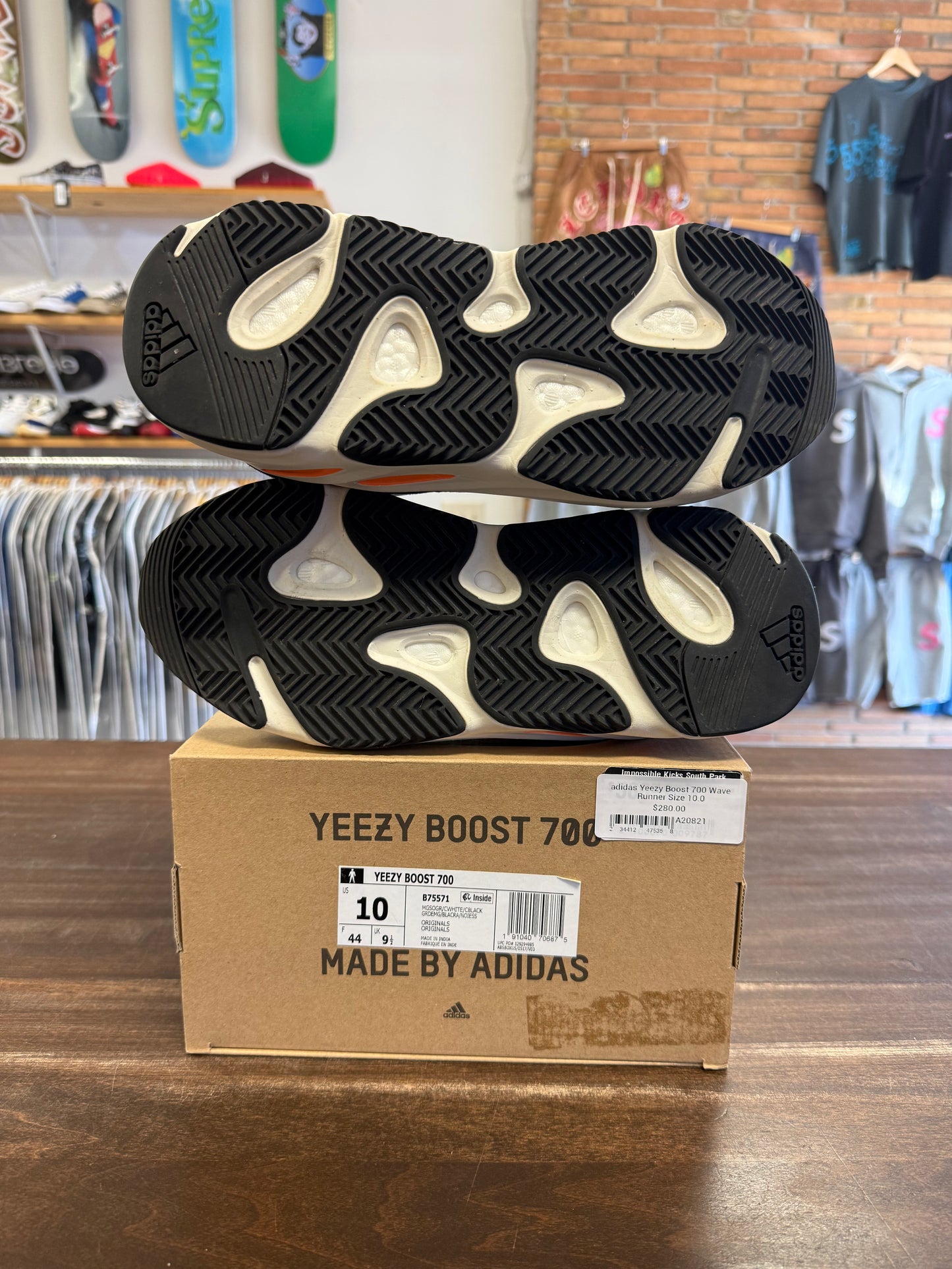 adidas Yeezy Boost 700 Wave Runner