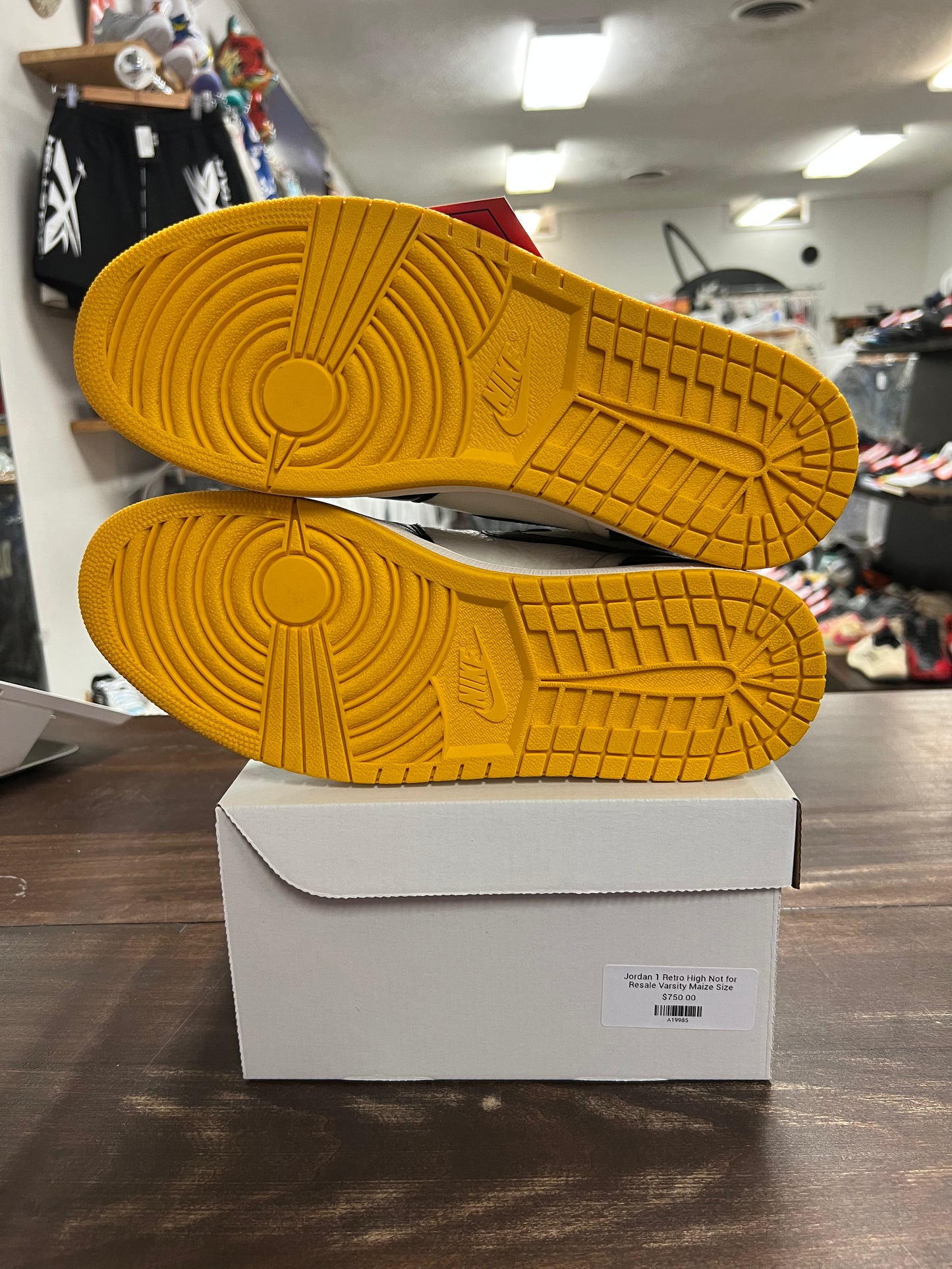 Jordan 1 Retro High Not for Resale Varsity Maize