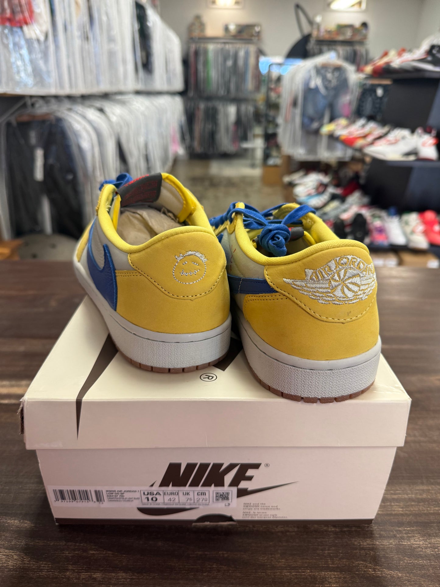Jordan 1 Retro Low Travis Scott Canary