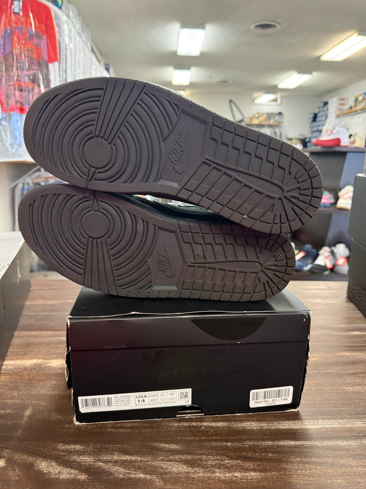 Jordan 1 Retro Low OG SP Travis Scott Black Phantom