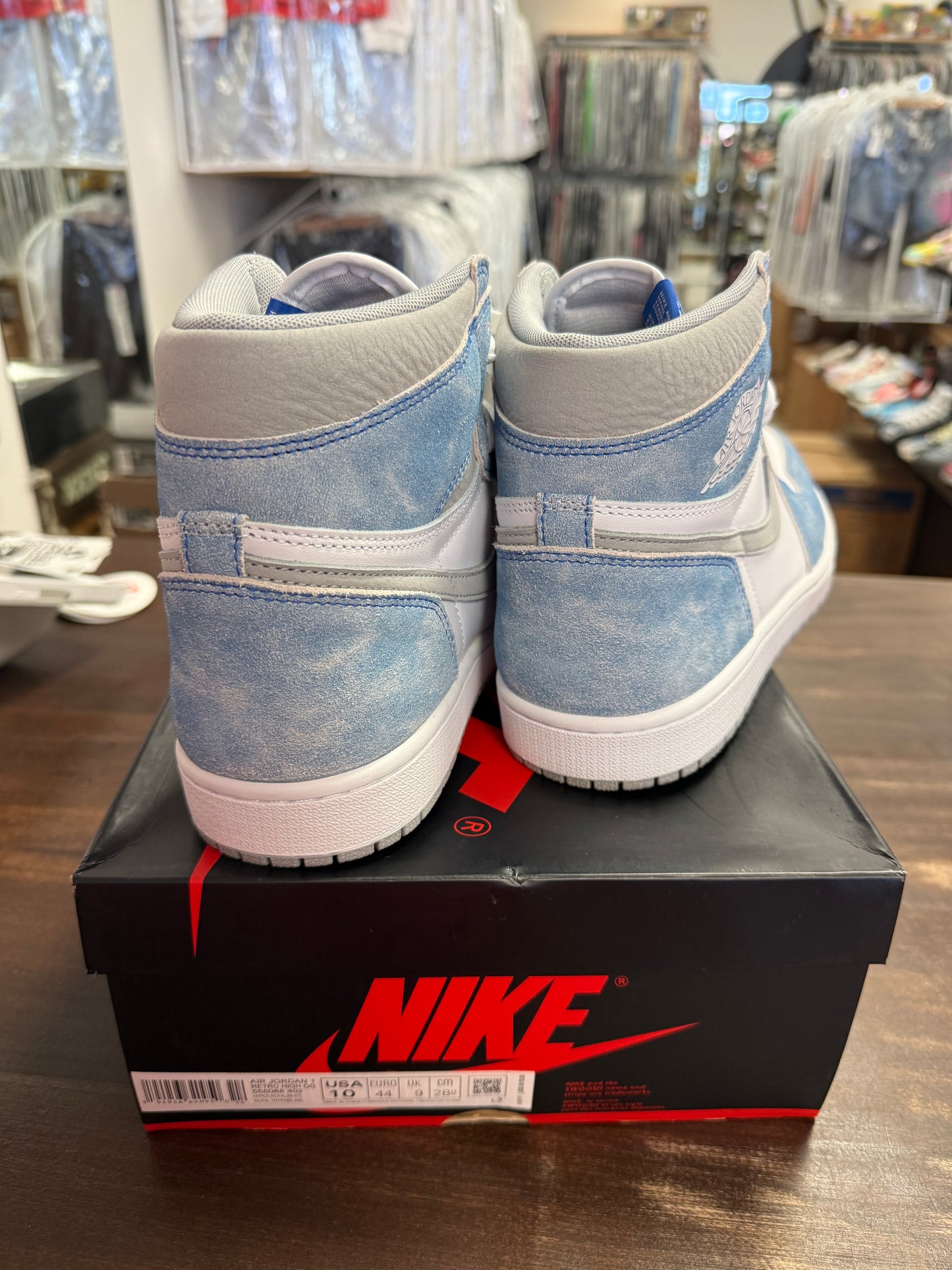 Jordan 1 High Hyper Royal Smoke Grey