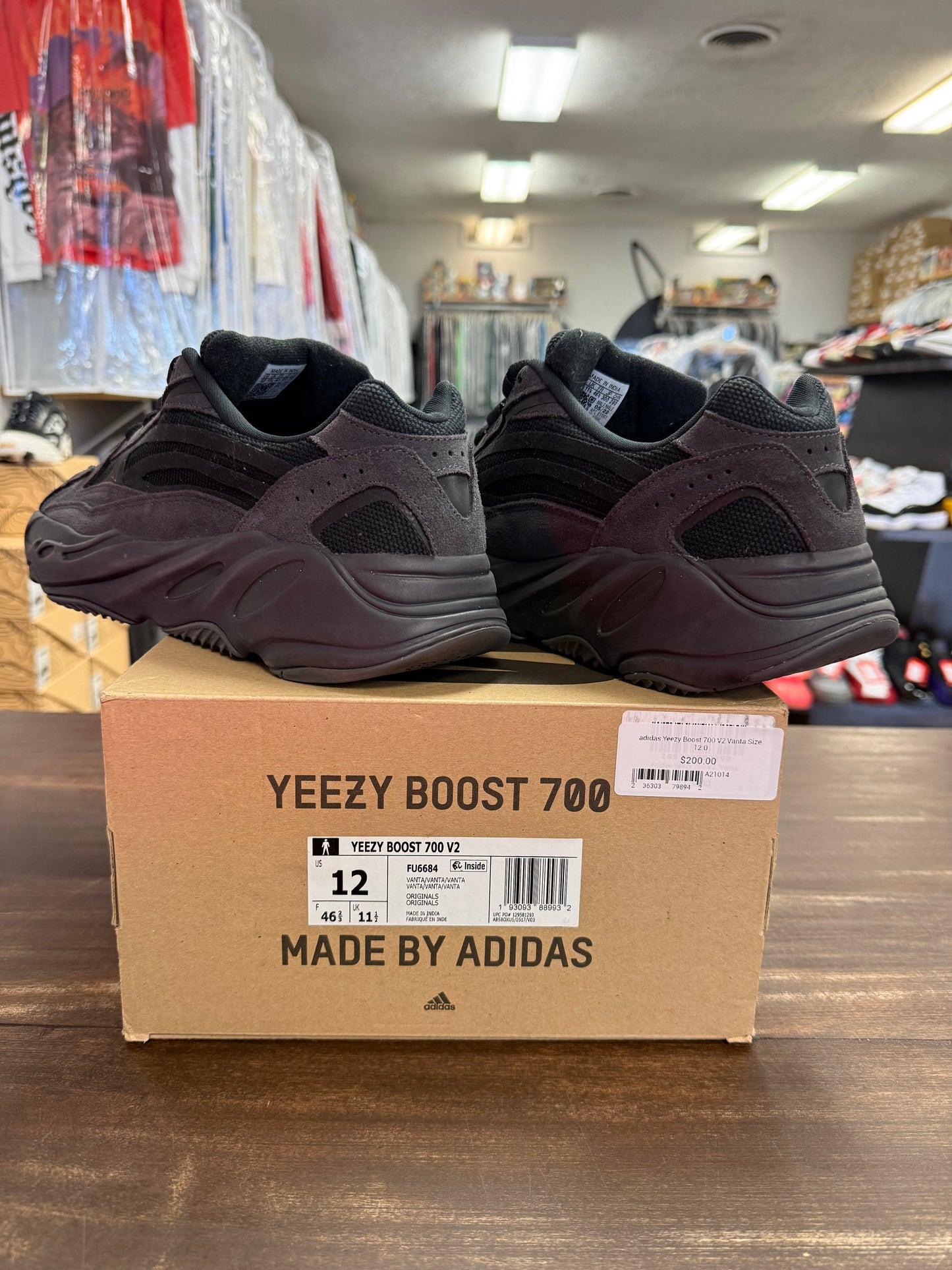 adidas Yeezy Boost 700 V2 Vanta