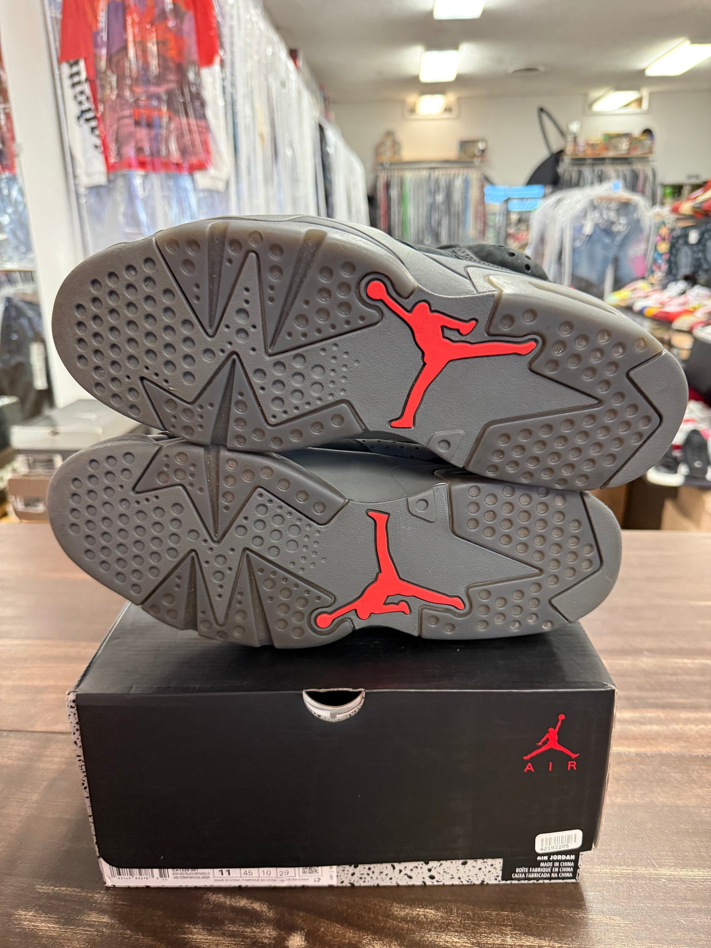 Jordan 6 PSG Paris Saint-Germain