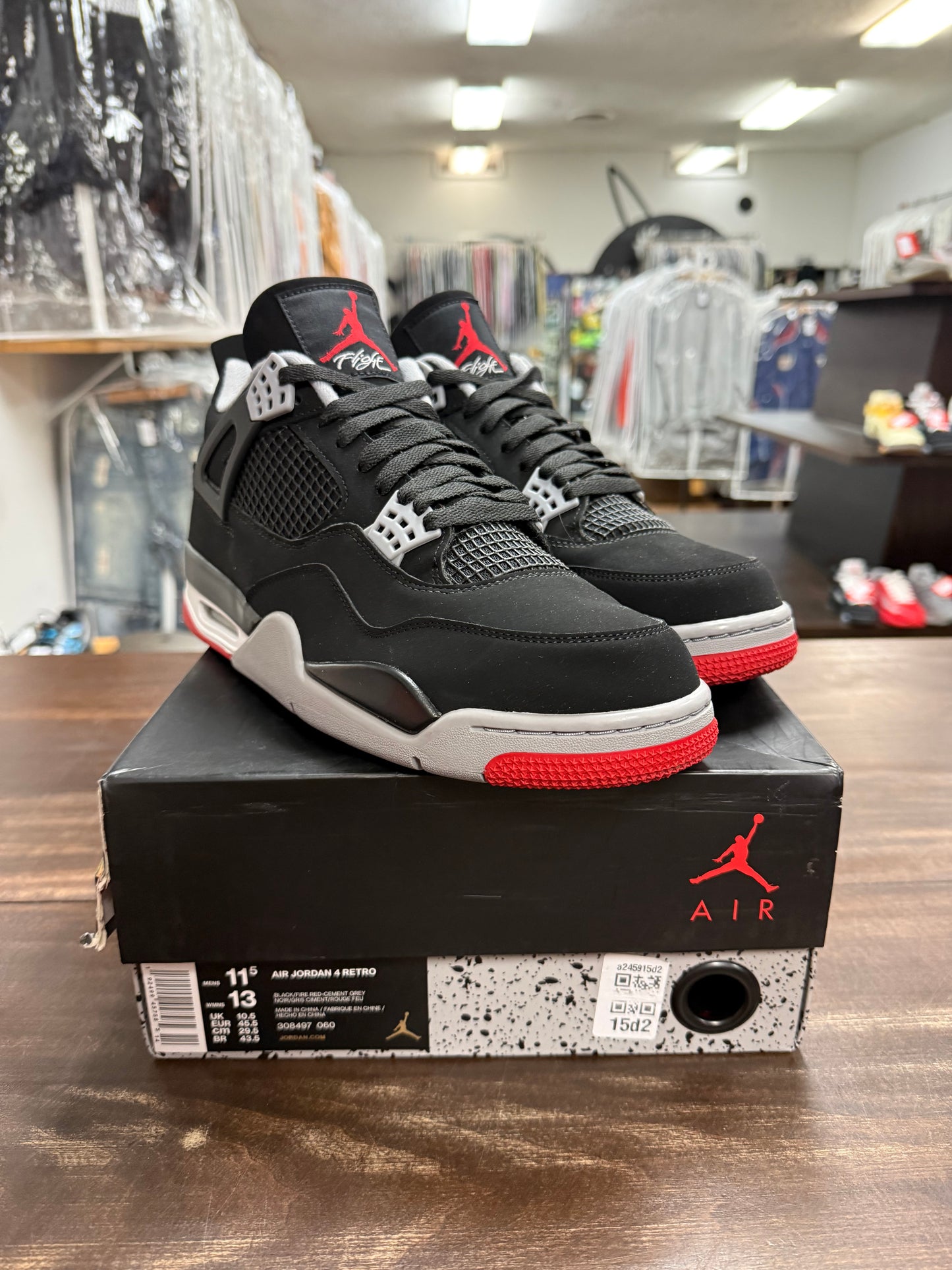 Jordan 4 Retro Bred (2019)