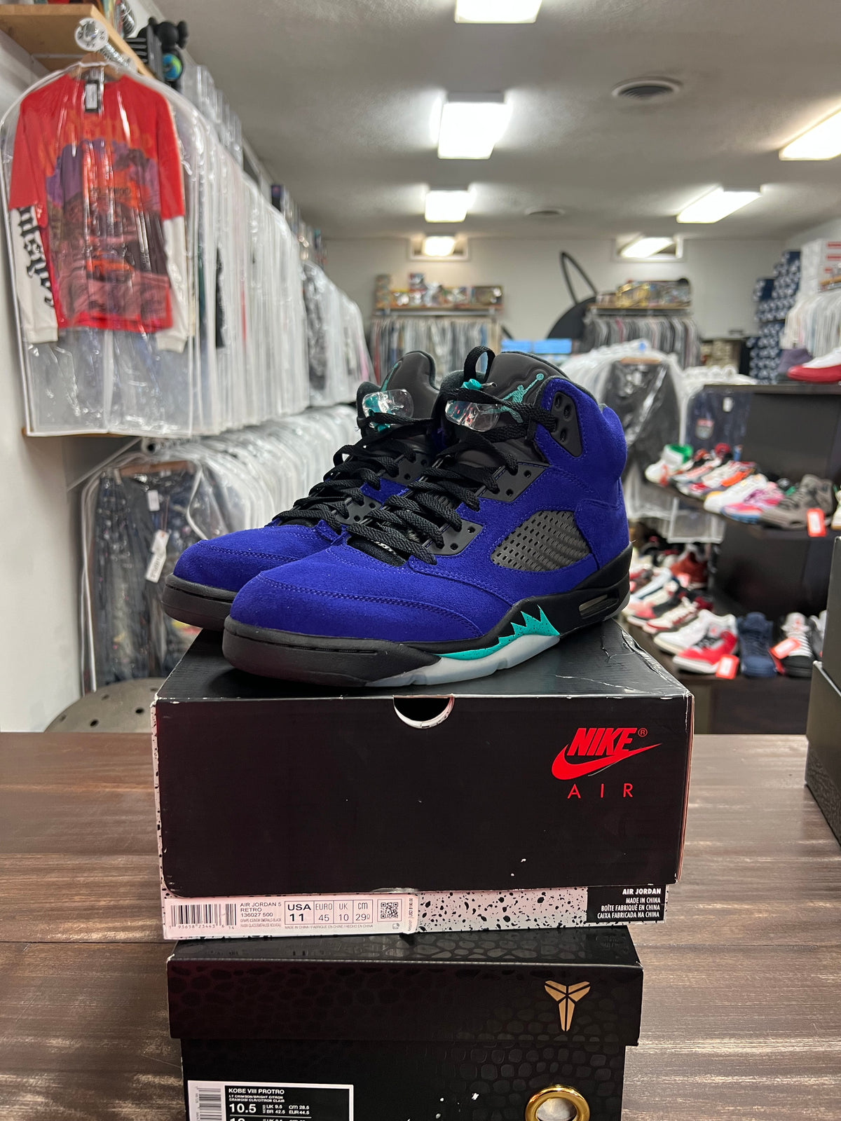 Jordan 5 Alternate Grape