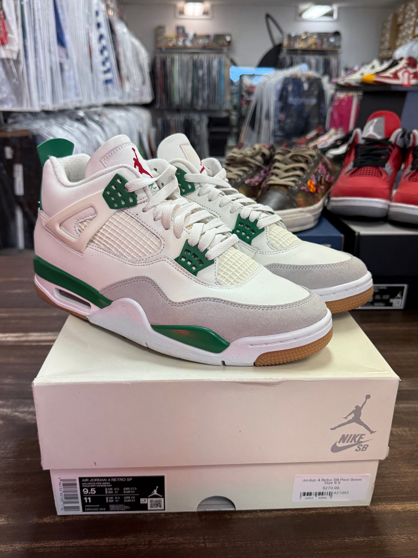 Jordan 4 Retro SB Pine Green