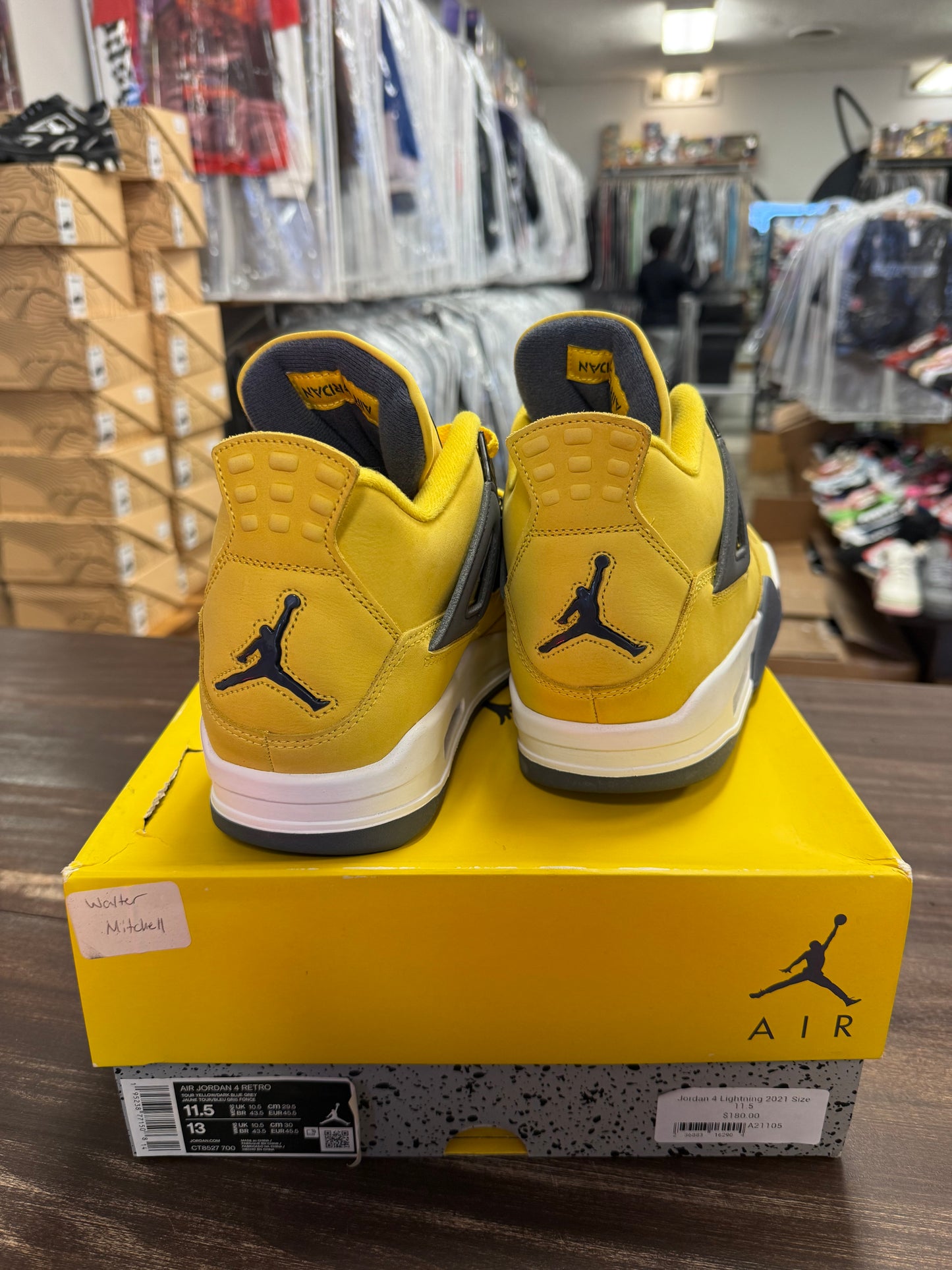Jordan 4 Lightning 2021