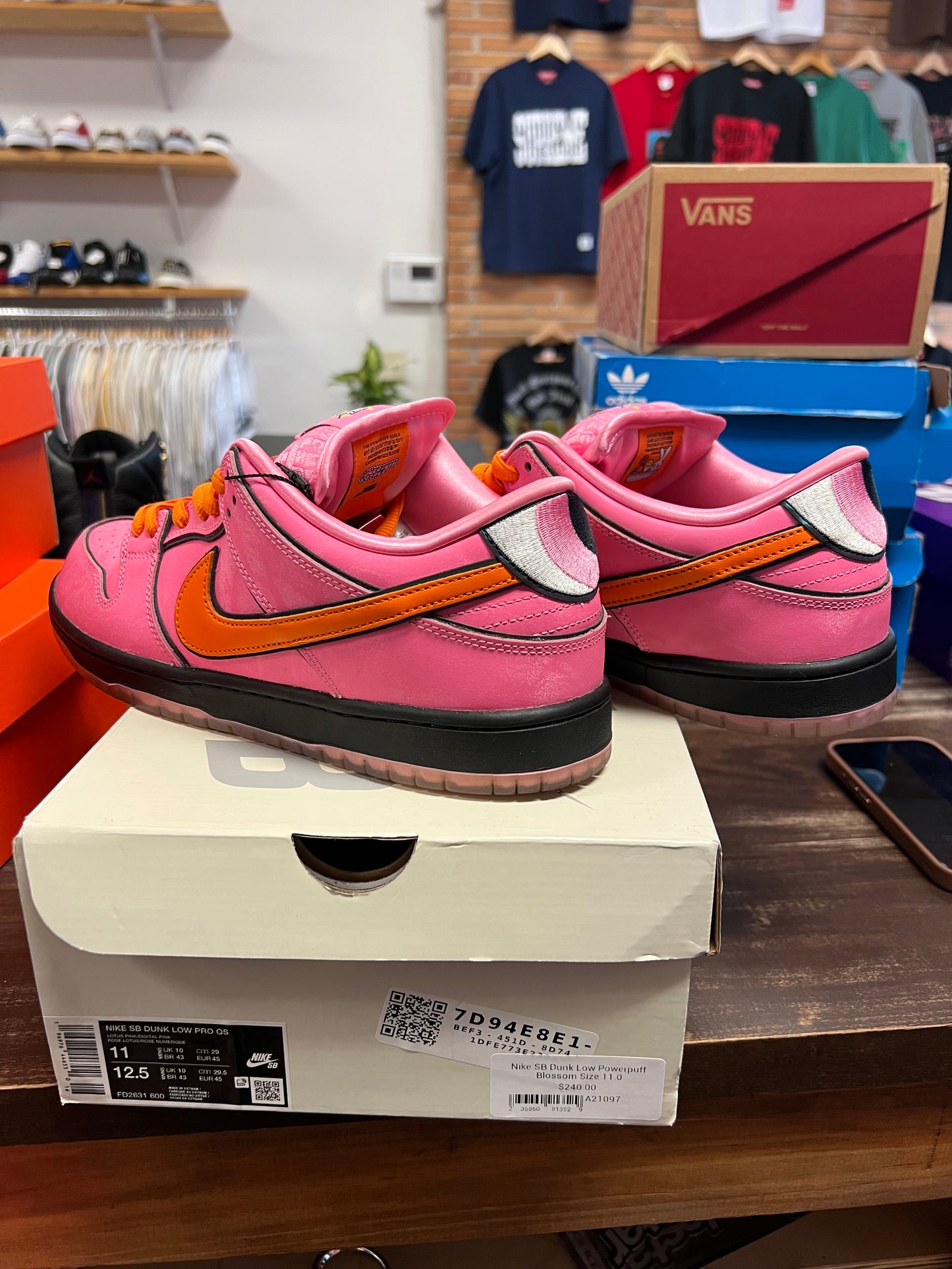 Nike SB Dunk Low Powerpuff Blossom