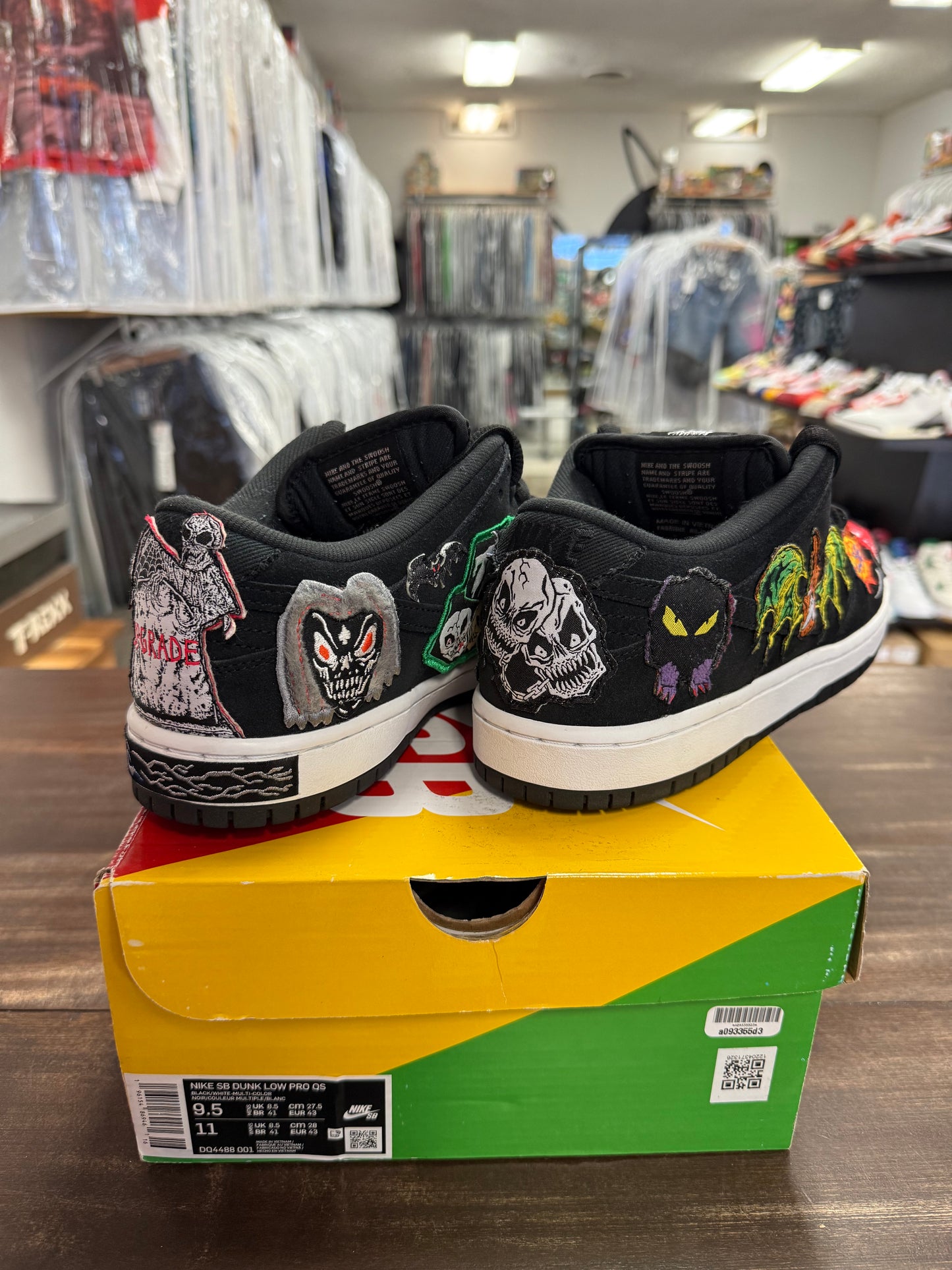 Nike SB Dunk Low QS Neckface