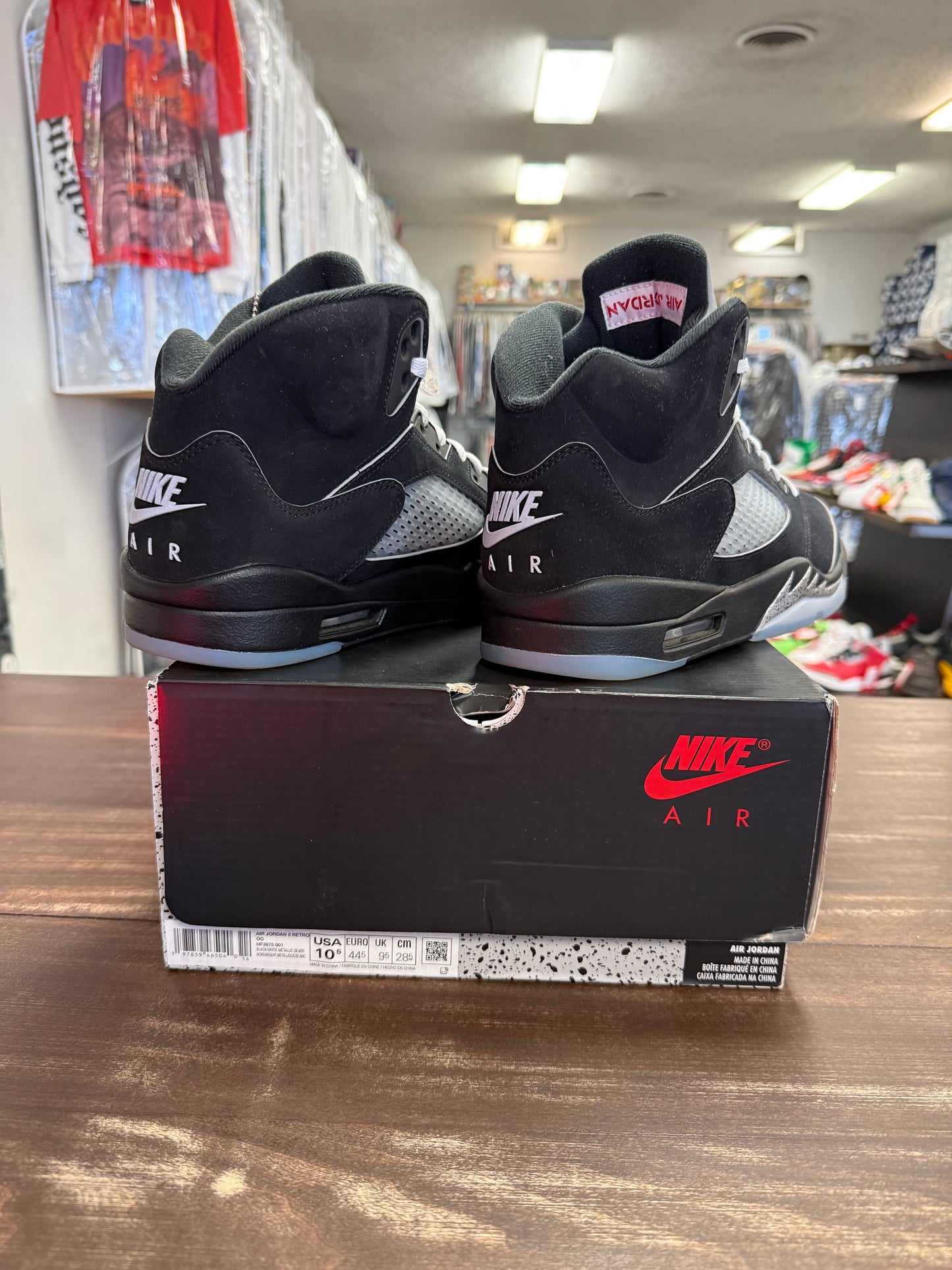Jordan 5 Black Metallic Reimagined