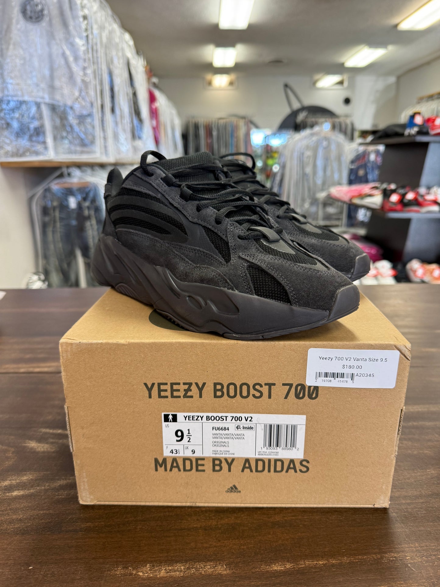 Yeezy 700 V2 Vanta