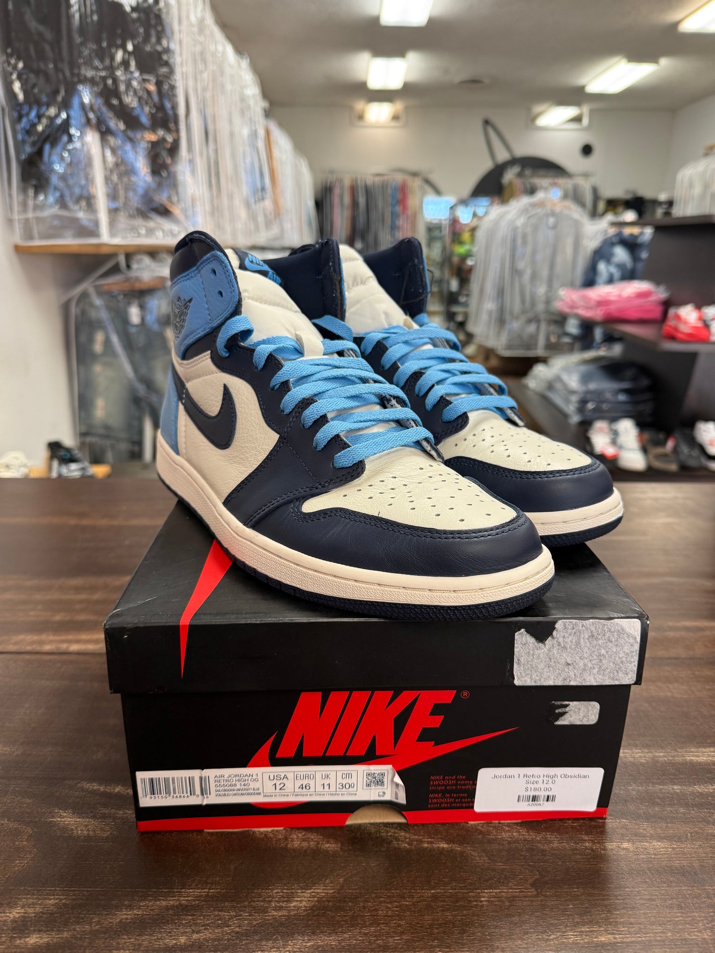 Jordan 1 Retro High Obsidian