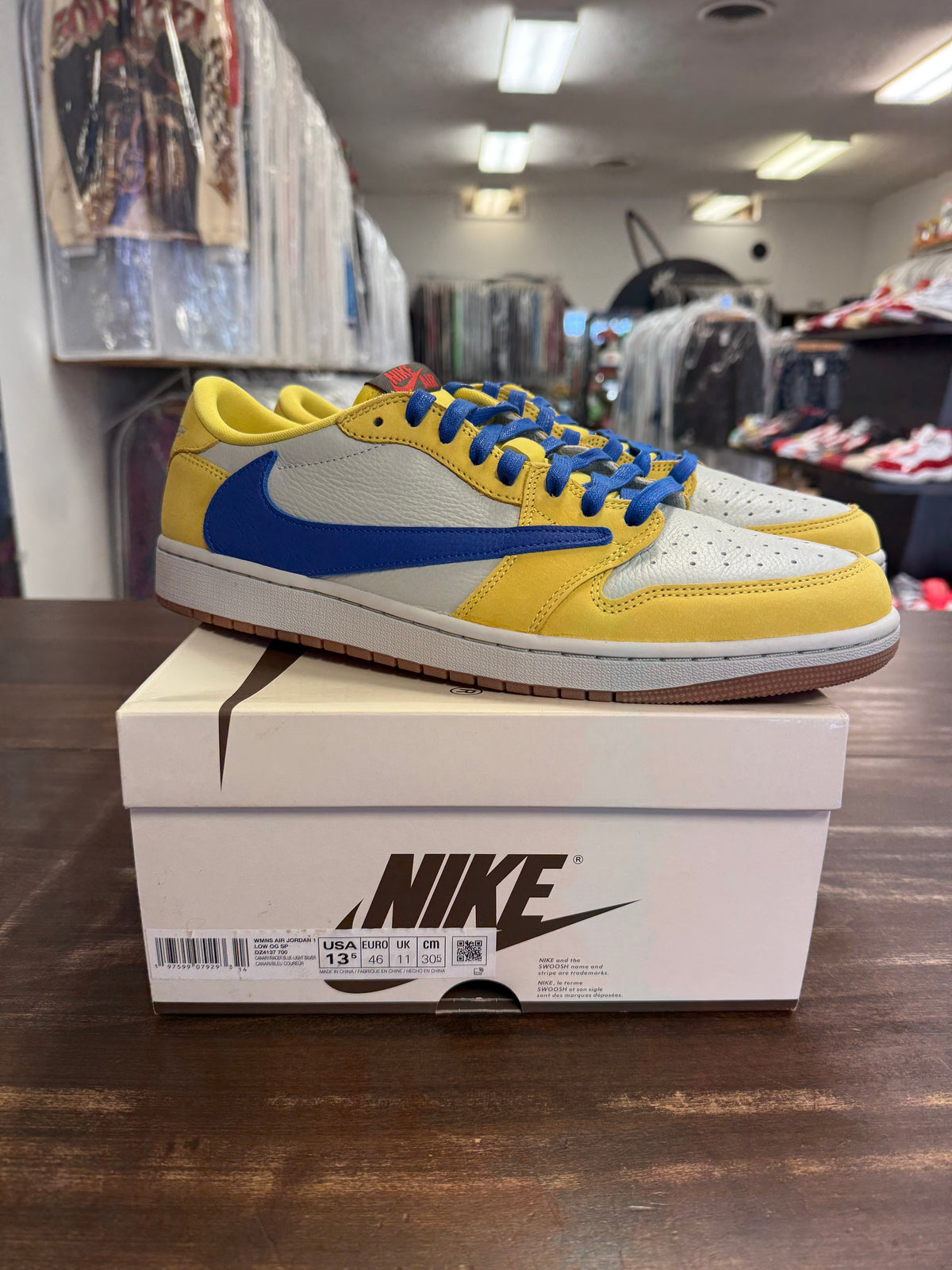Jordan 1 Low Travis Scott Canary