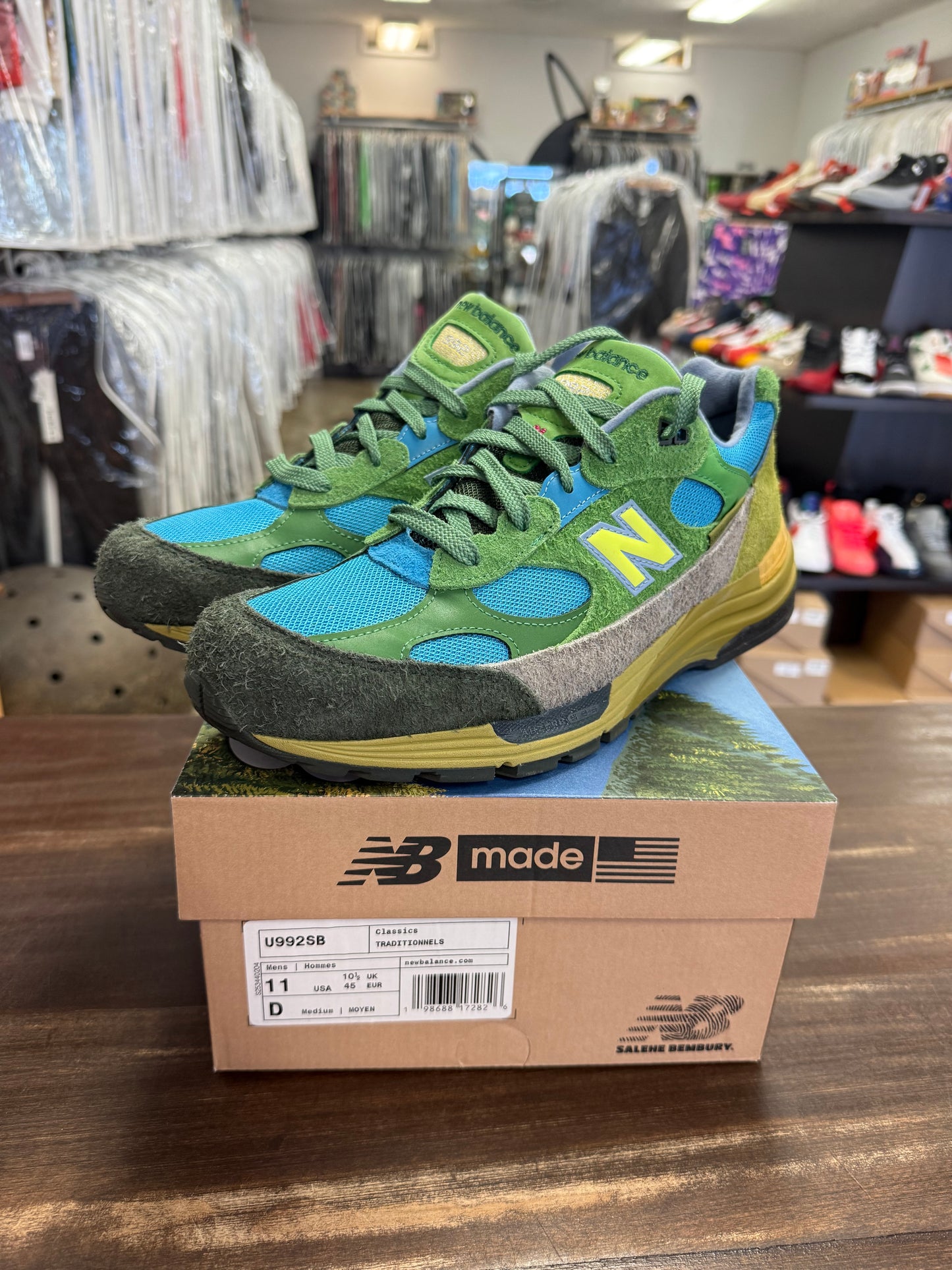 New Balance 992 MiUSA Salehe Be The Crater