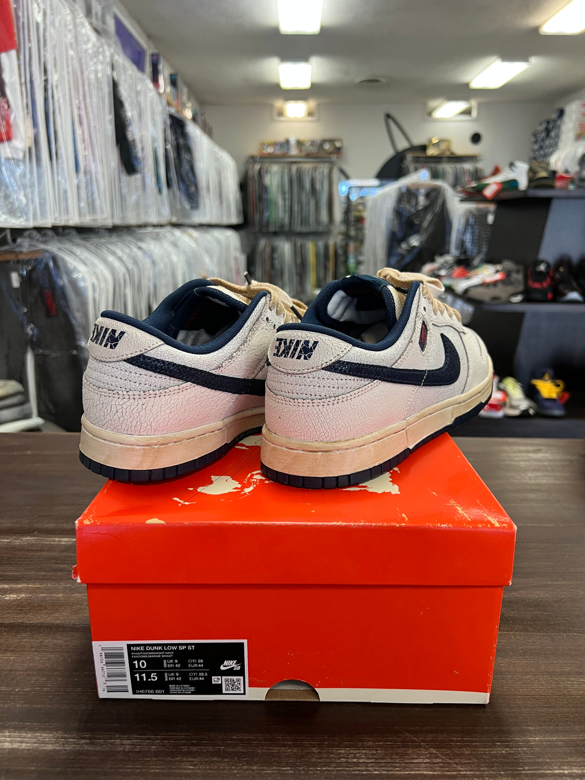 Nike Dunk Low Stranger Things Phantom