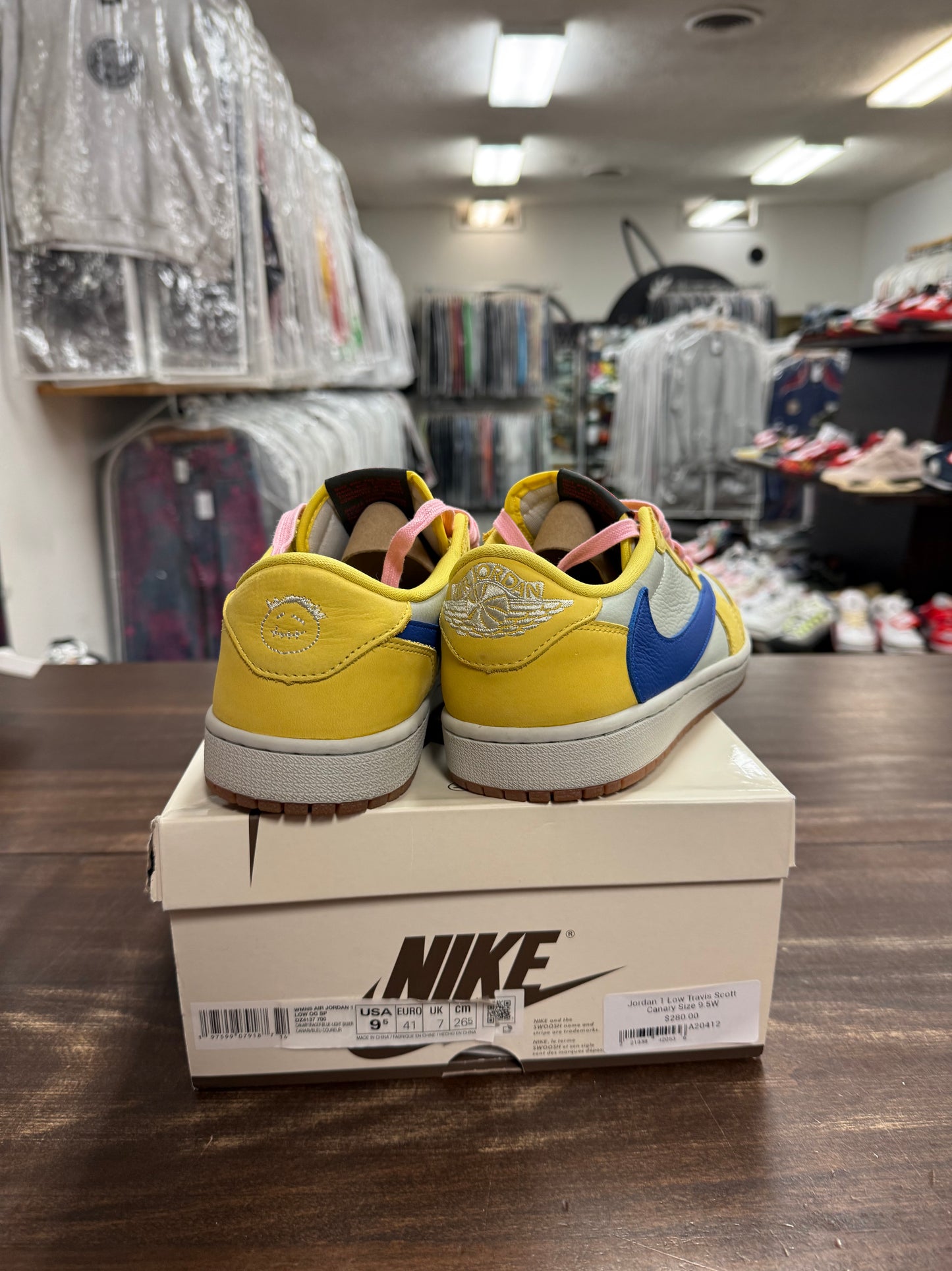 Jordan 1 Low Travis Scott Canary