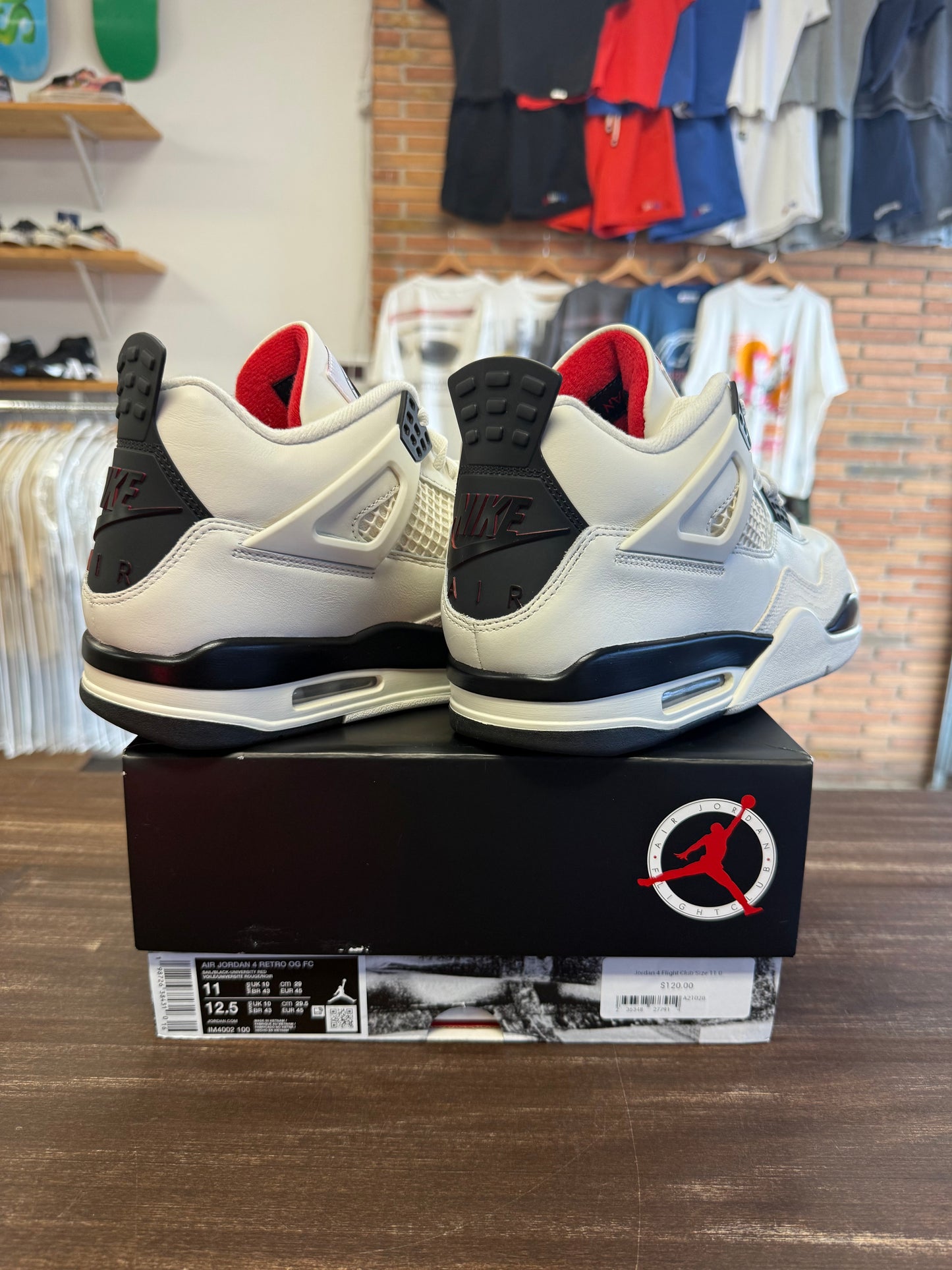 Jordan 4 Flight Club