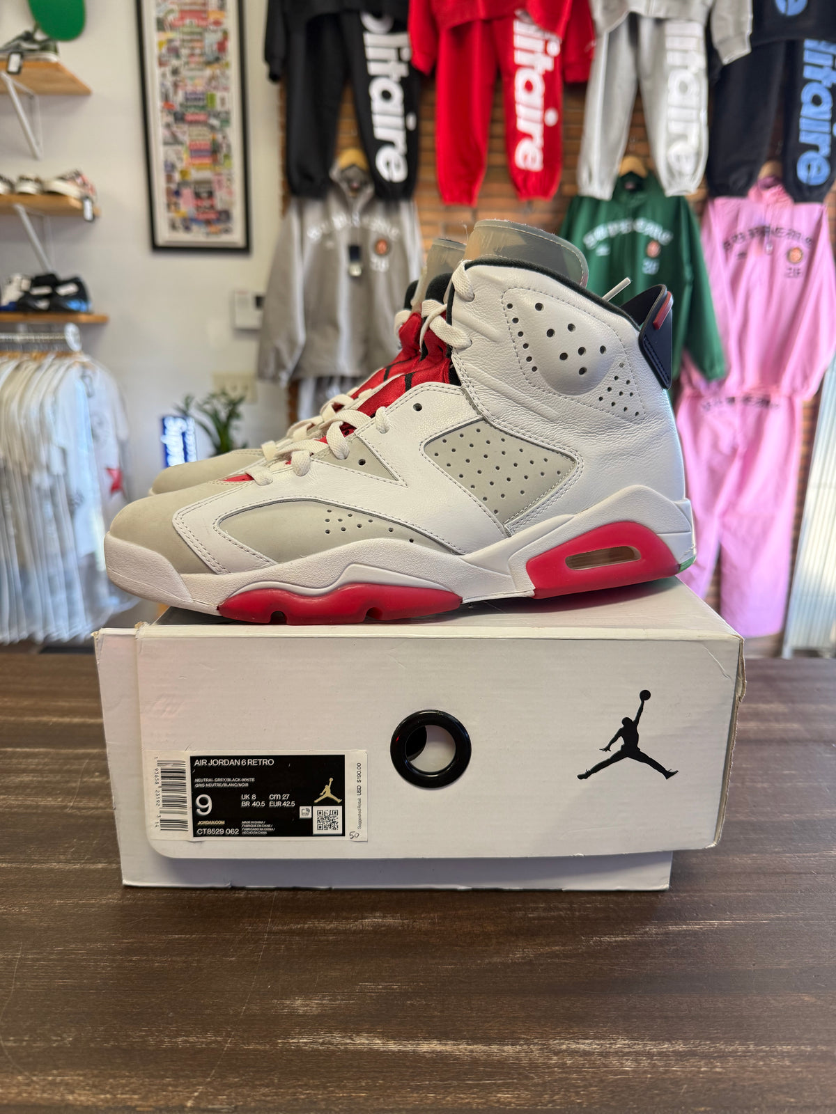 Jordan 6 Retro Hare