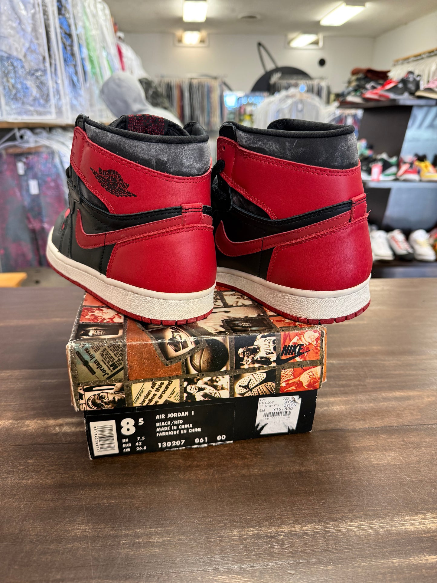 Jordan 1 Retro Bred (1994)