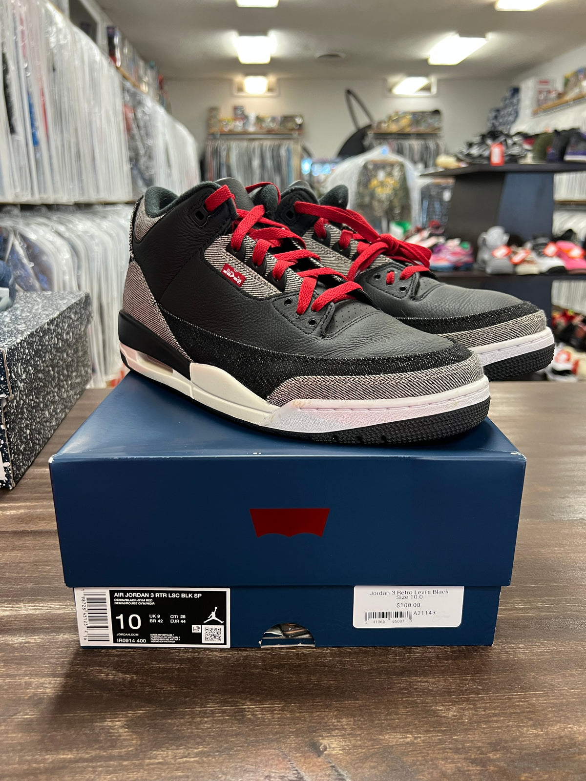 Jordan 3 Retro Levi's Black
