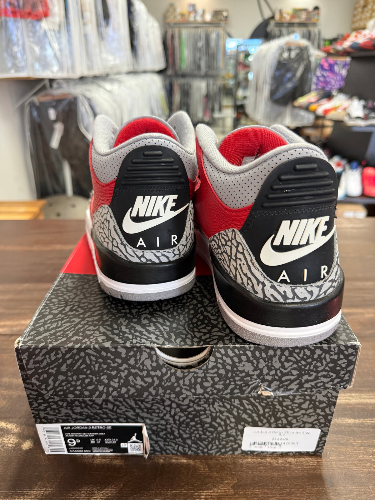 Jordan 3 Retro SE Unite