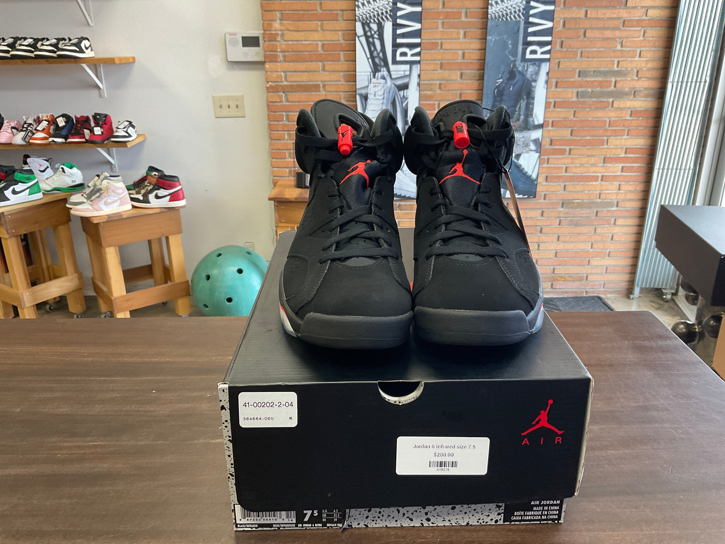 Jordan 6 Infrared (Preowned)
