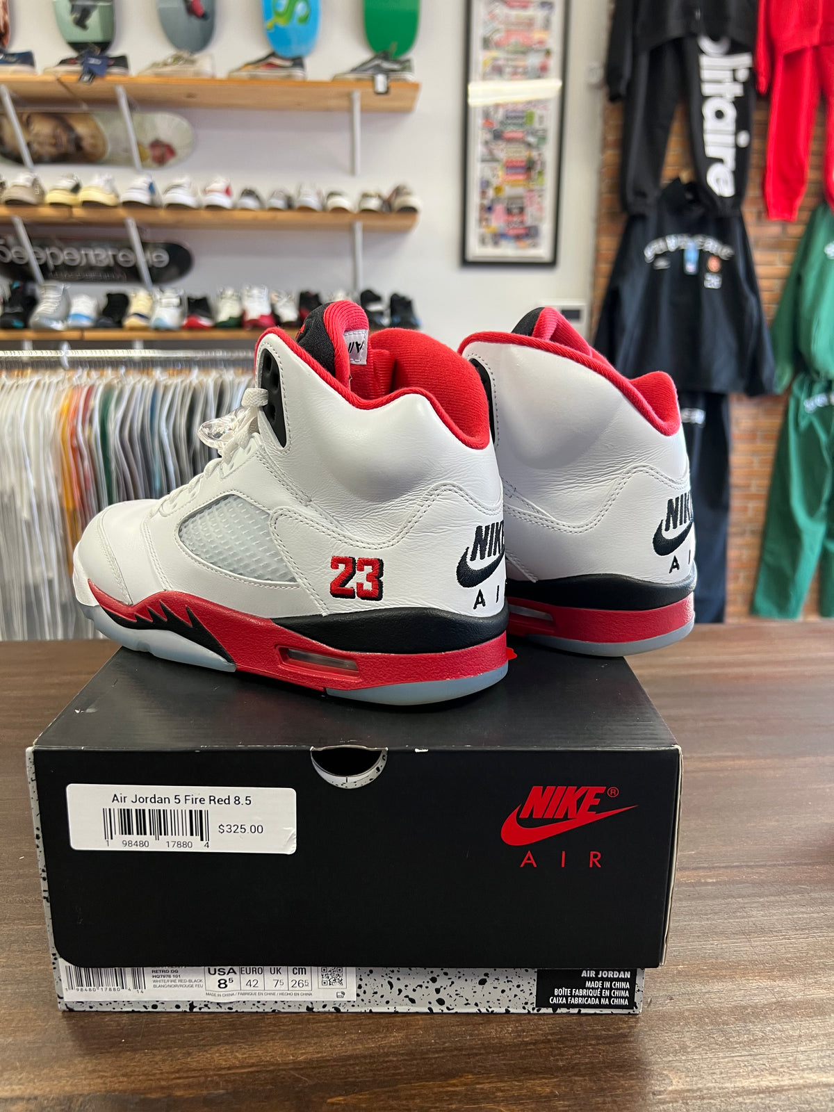 Jordan 5 Retro Fire Red Black Tongue (2025)