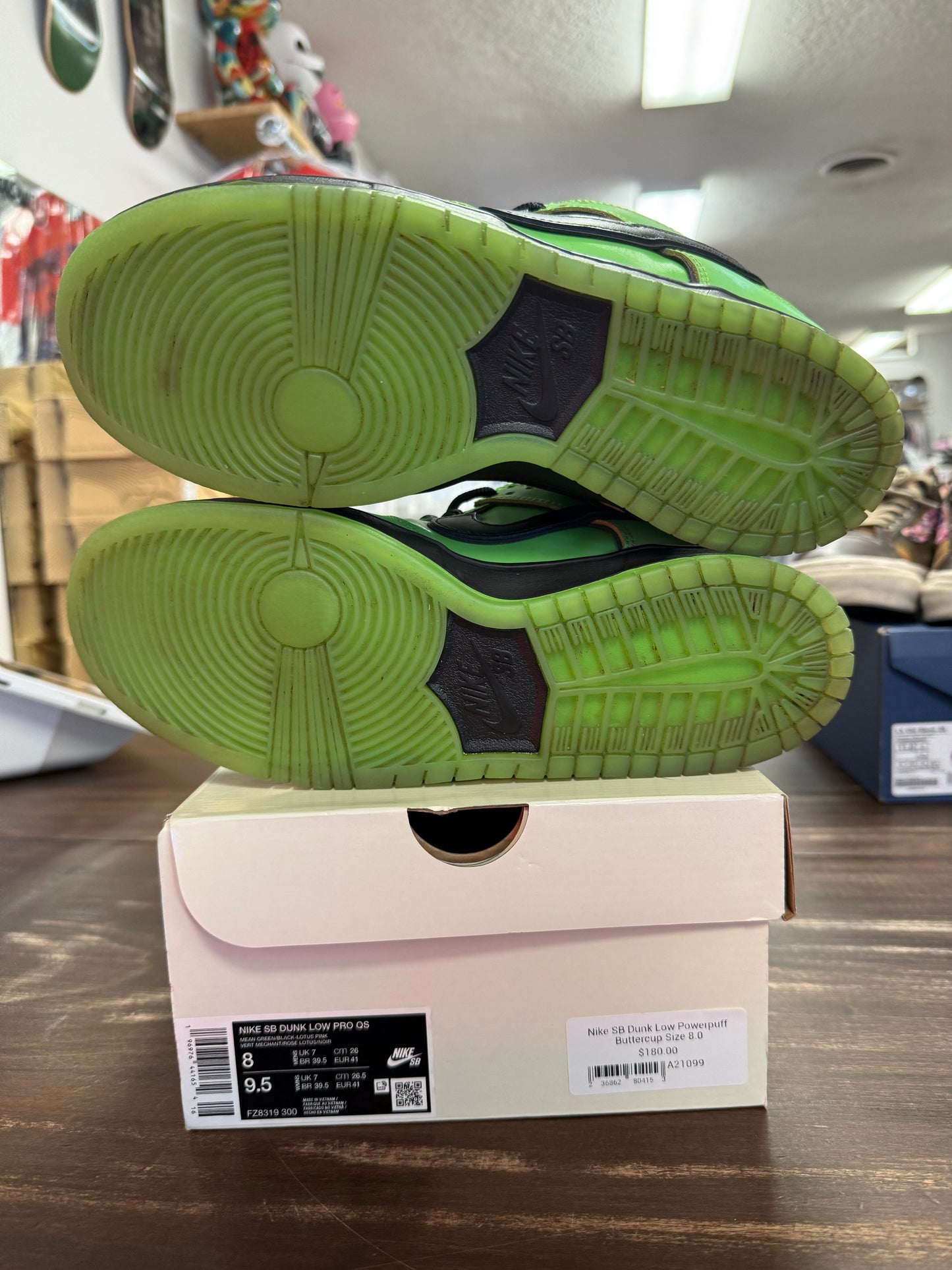 Nike SB Dunk Low Powerpuff Buttercup