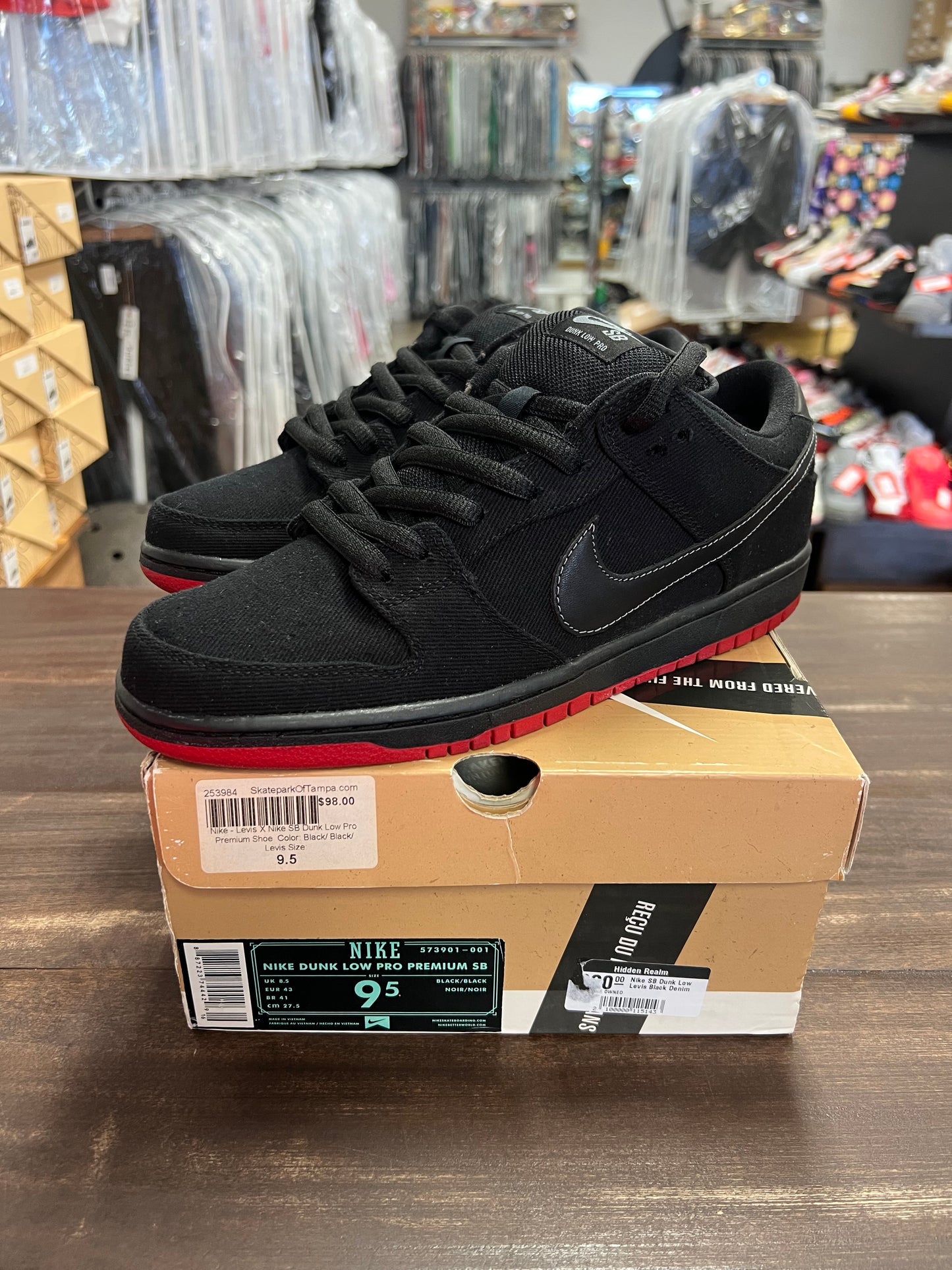 Nike SB Dunk Low Levis Black Denim