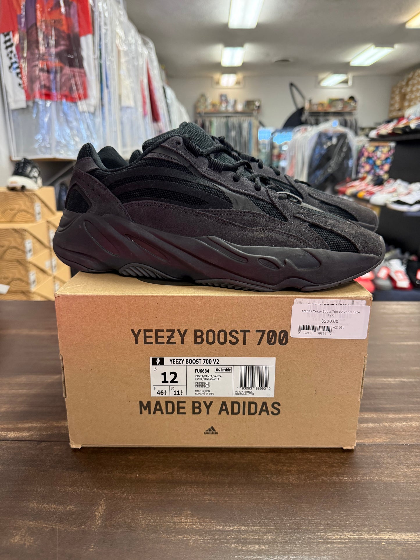 adidas Yeezy Boost 700 V2 Vanta