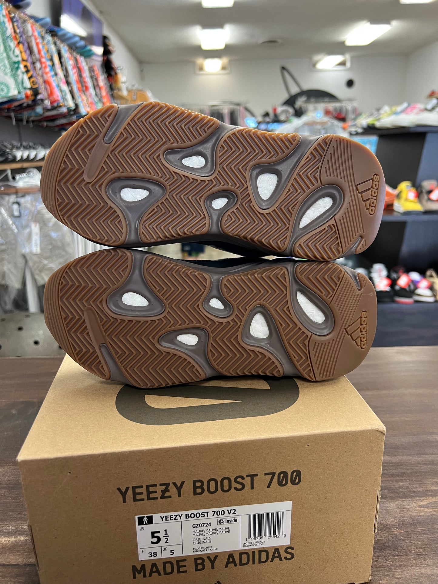 Yeezy Boost 700 V2 Mauve