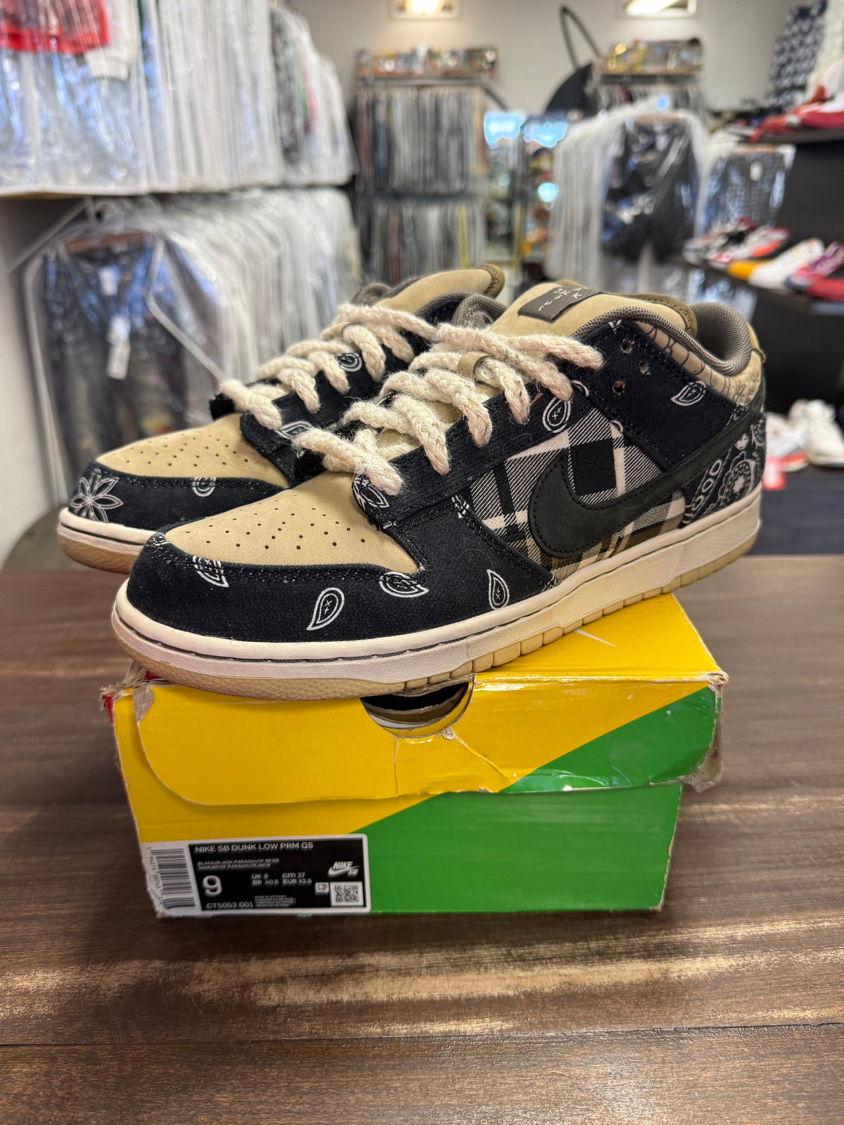 Nike SB Dunk Low Travis Scott