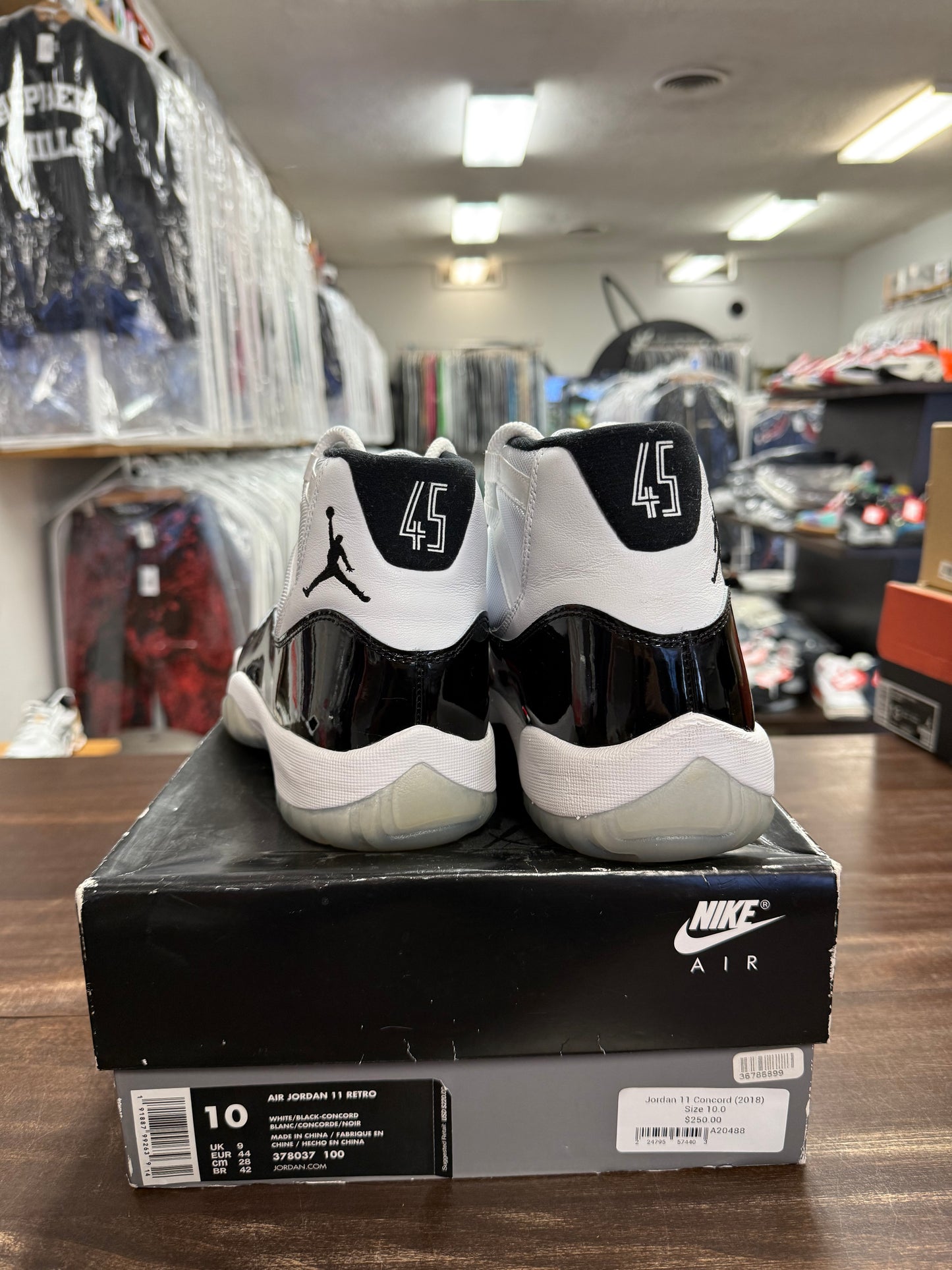 Jordan 11 Concord (2018)
