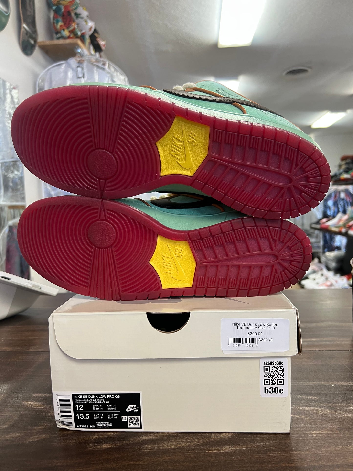 Nike SB Dunk Low Rodeo Tourmaline