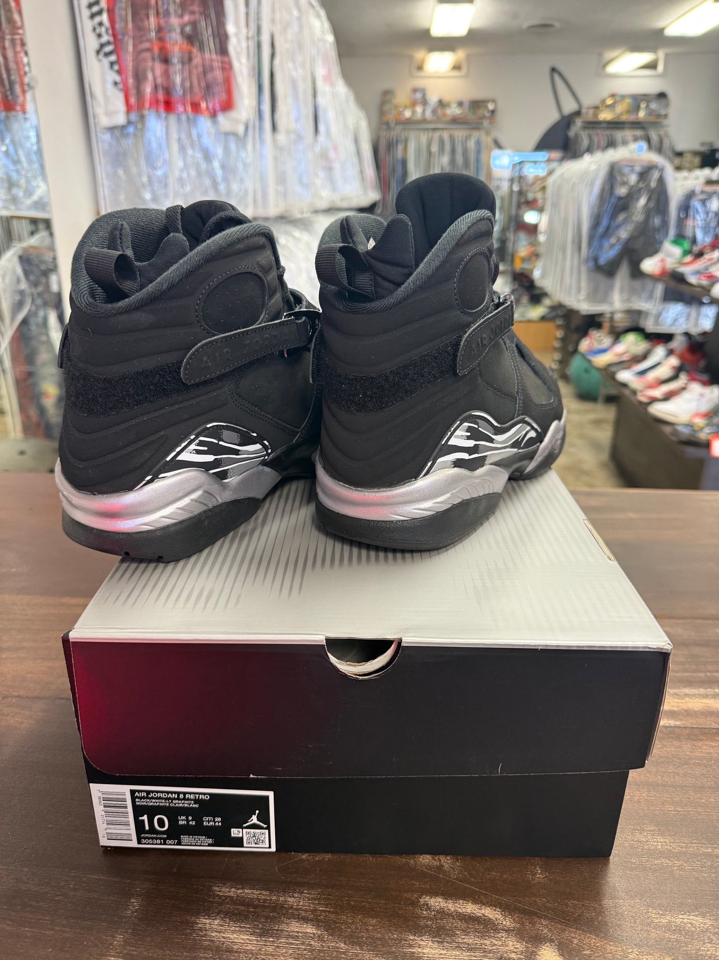 Jordan 8 Retro Chrome 2026