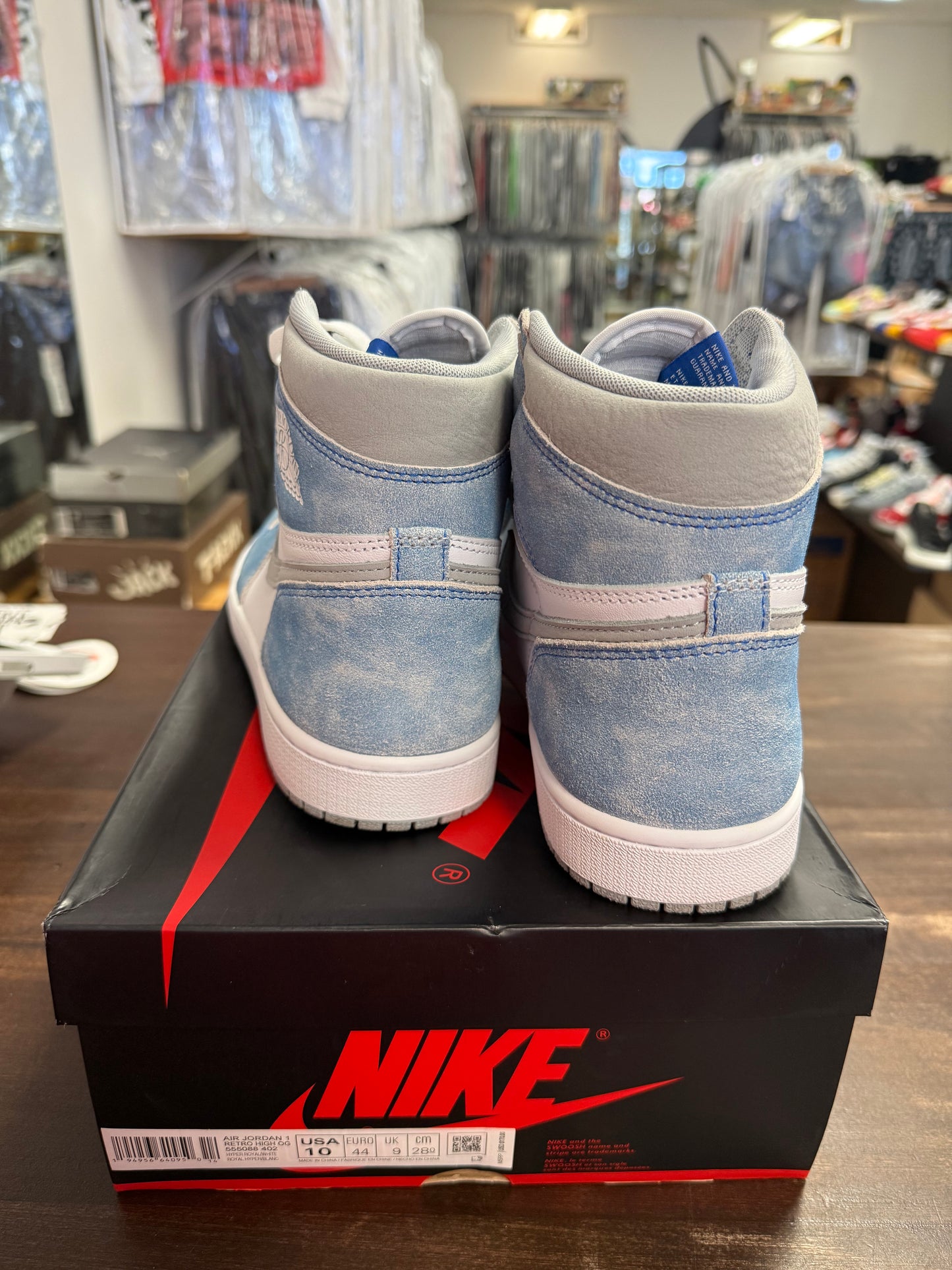 Jordan 1 High Hyper Royal Smoke Grey