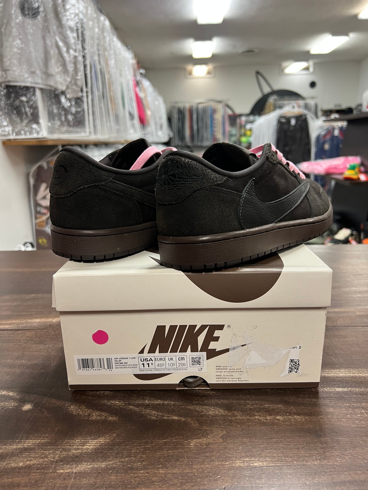 Jordan 1 Low Travis Scott Velvet Brown