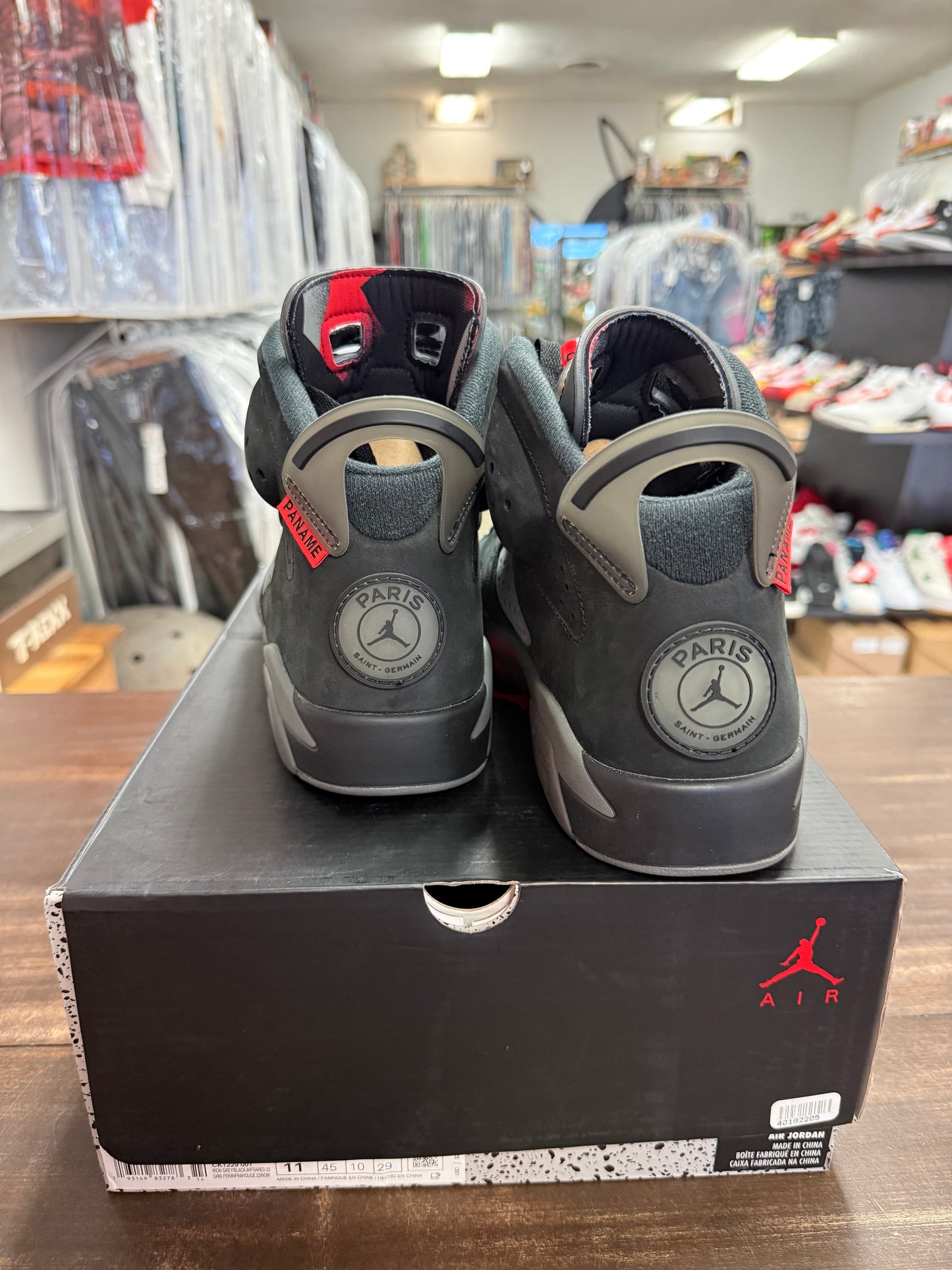 Jordan 6 PSG Paris Saint-Germain